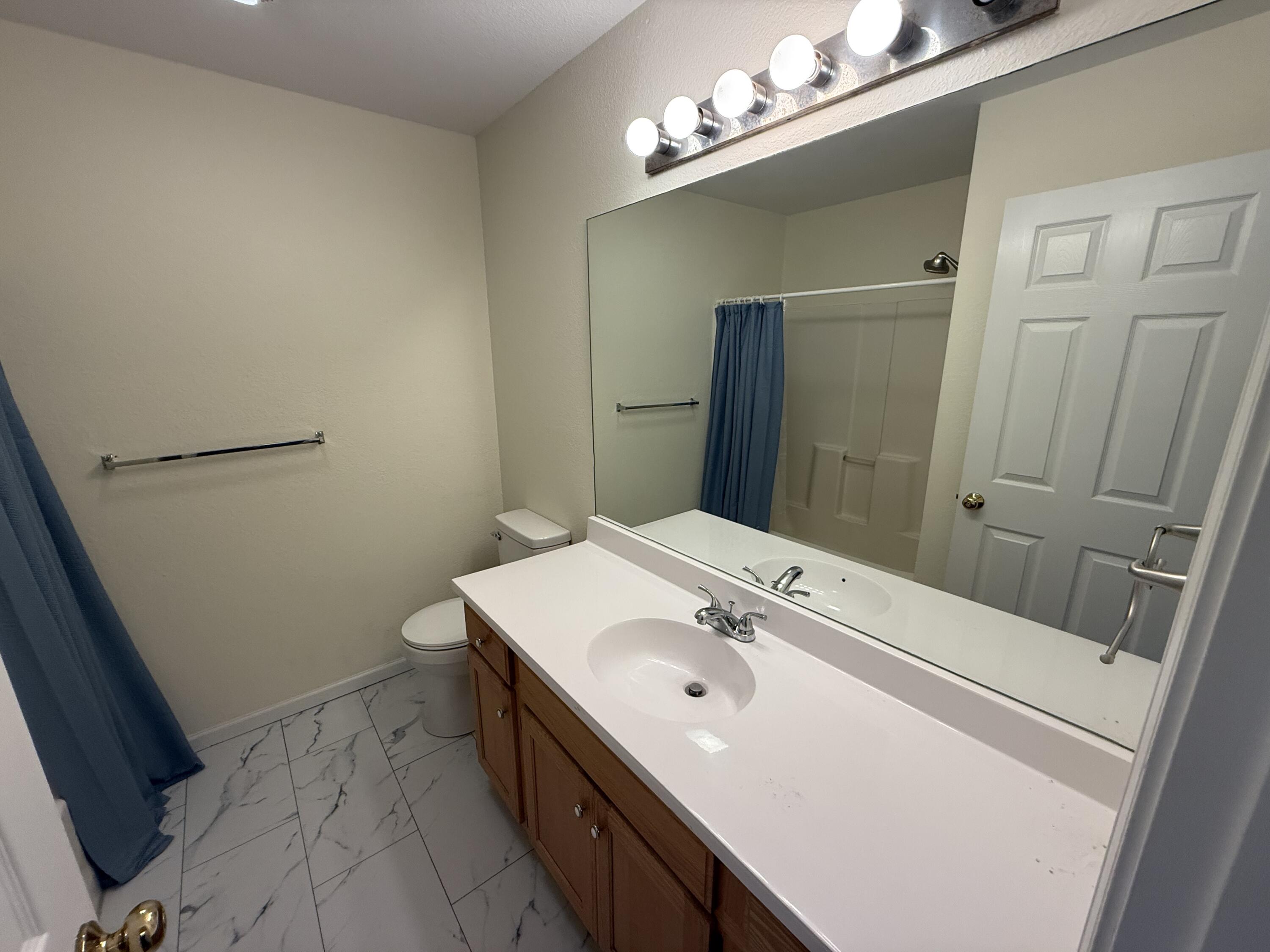 1326 N Frideriki Dr Property Photo 21