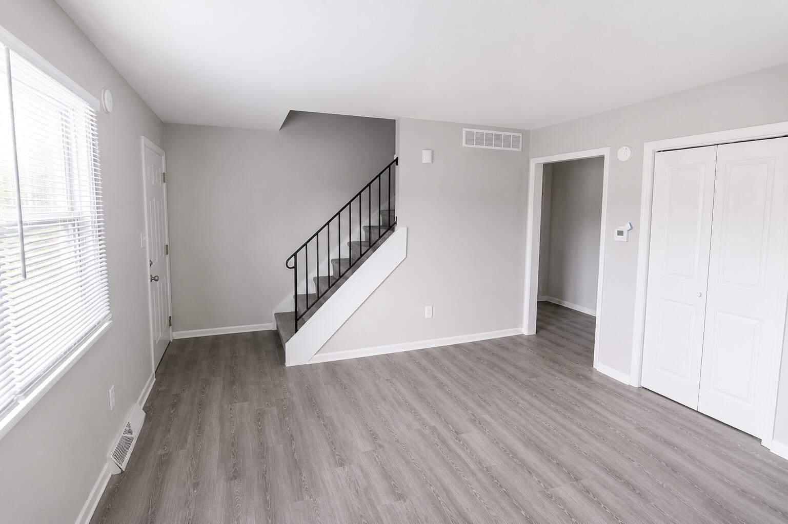 1219 Player Pl Property Photo 4