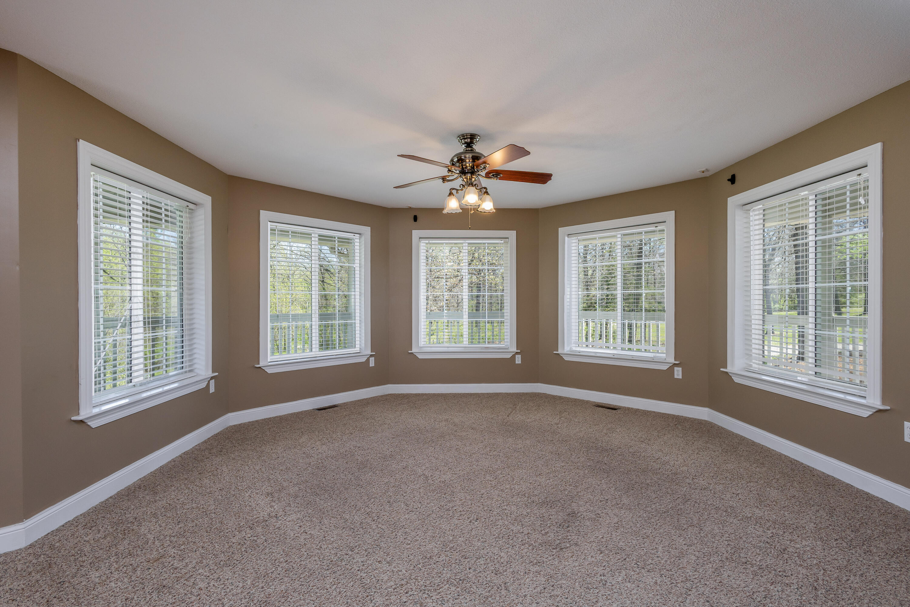 16580 N Willet Rd Property Photo 11