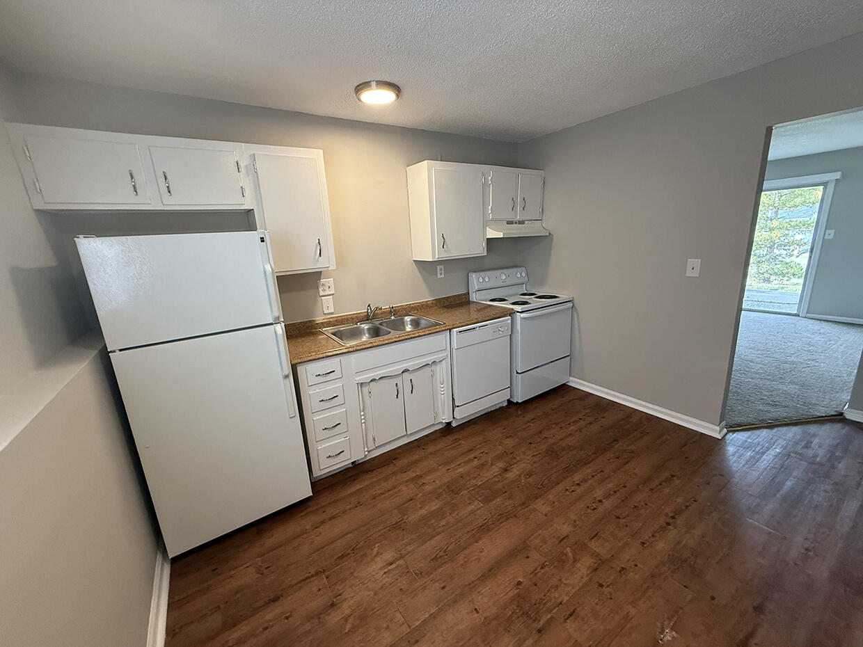 7221 N Moberly Dr D Property Photo 5
