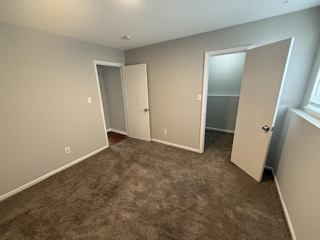 7221 N Moberly Dr D Property Photo 14