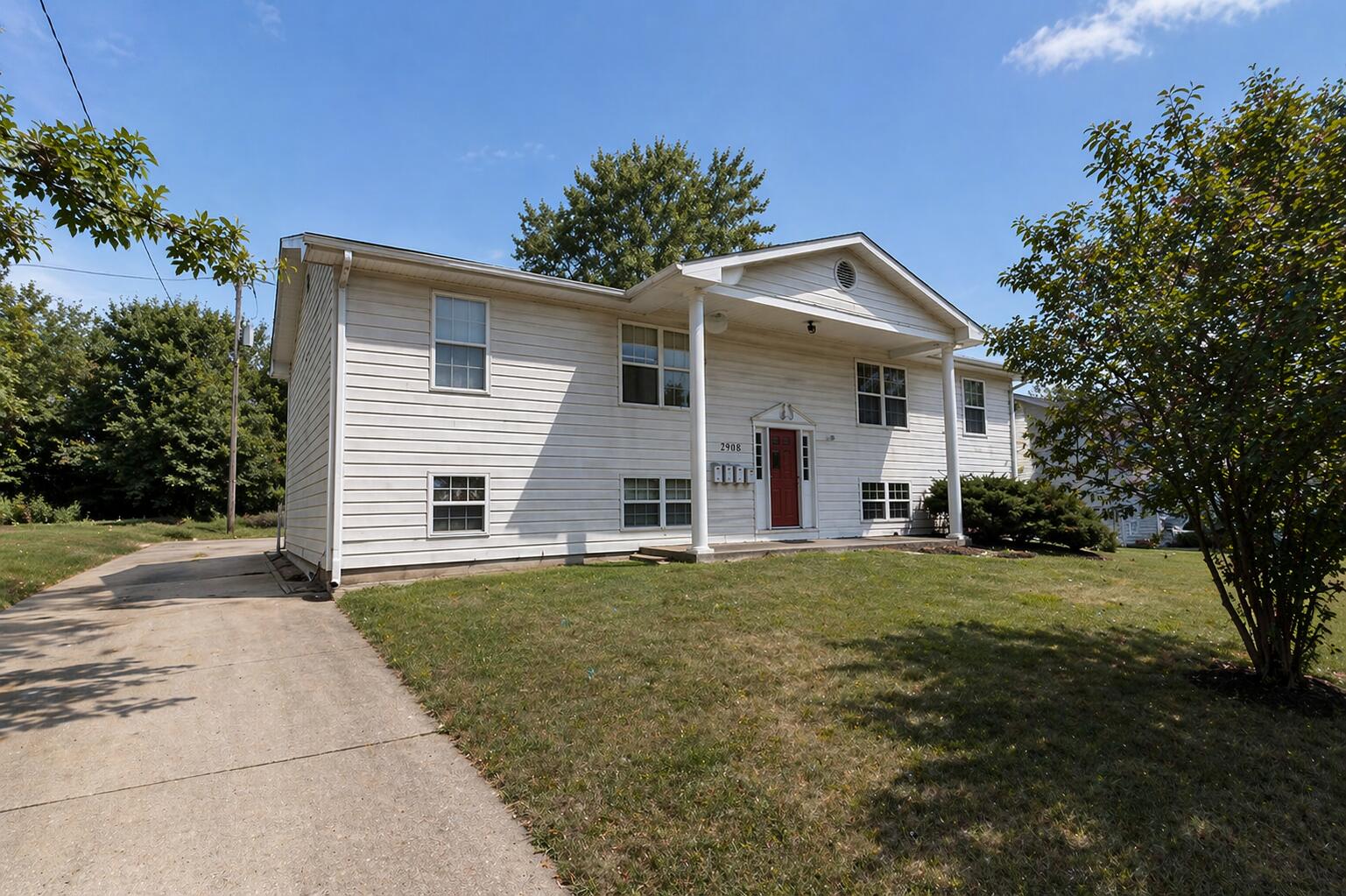 2916 Leeway Dr D Property Photo 1