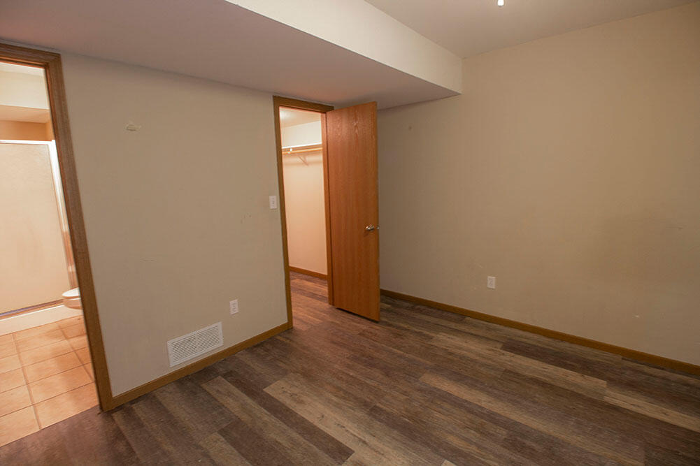 1503 Greensboro Dr Property Photo 7
