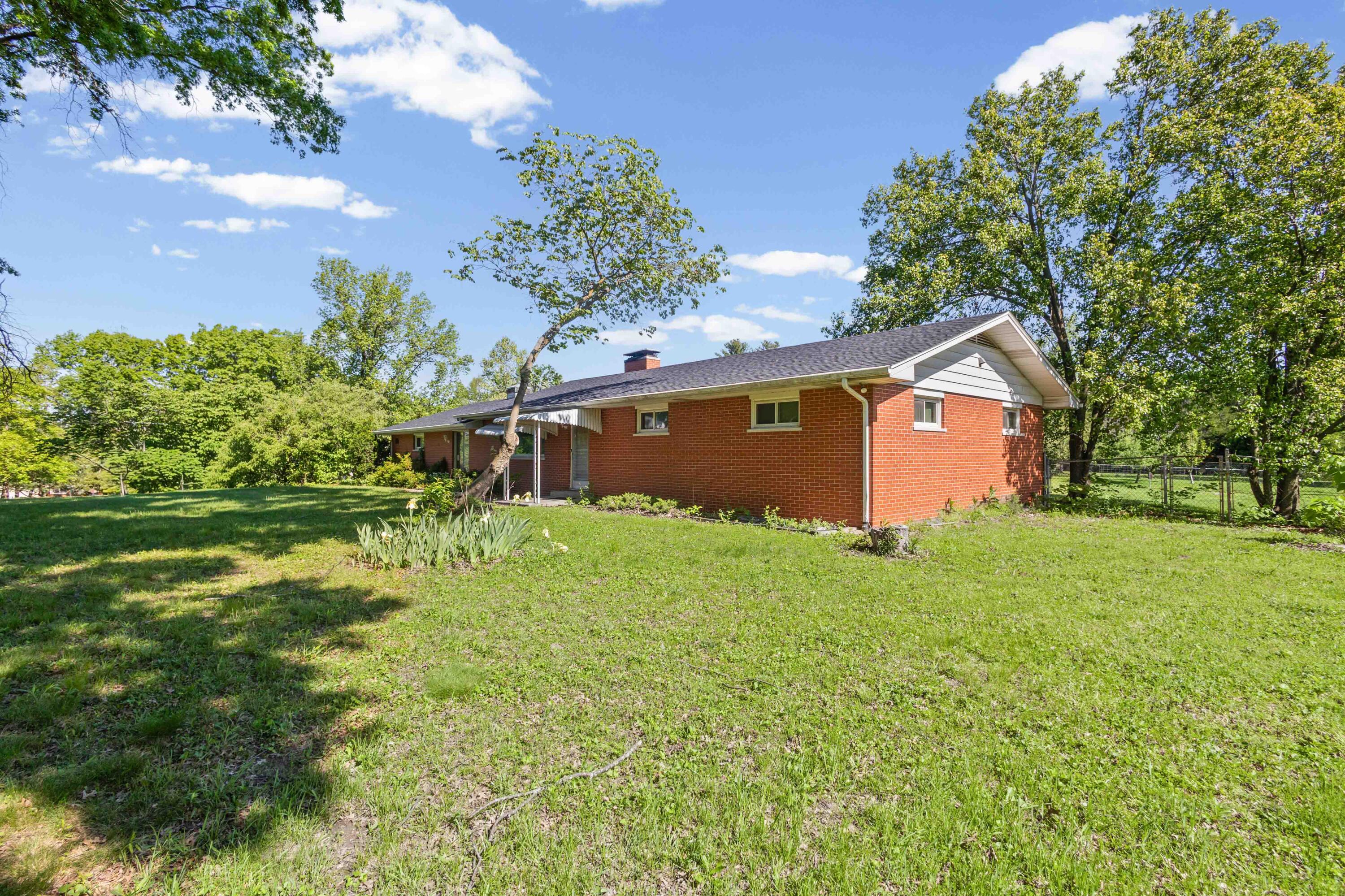2901 Northland Dr Property Photo 3