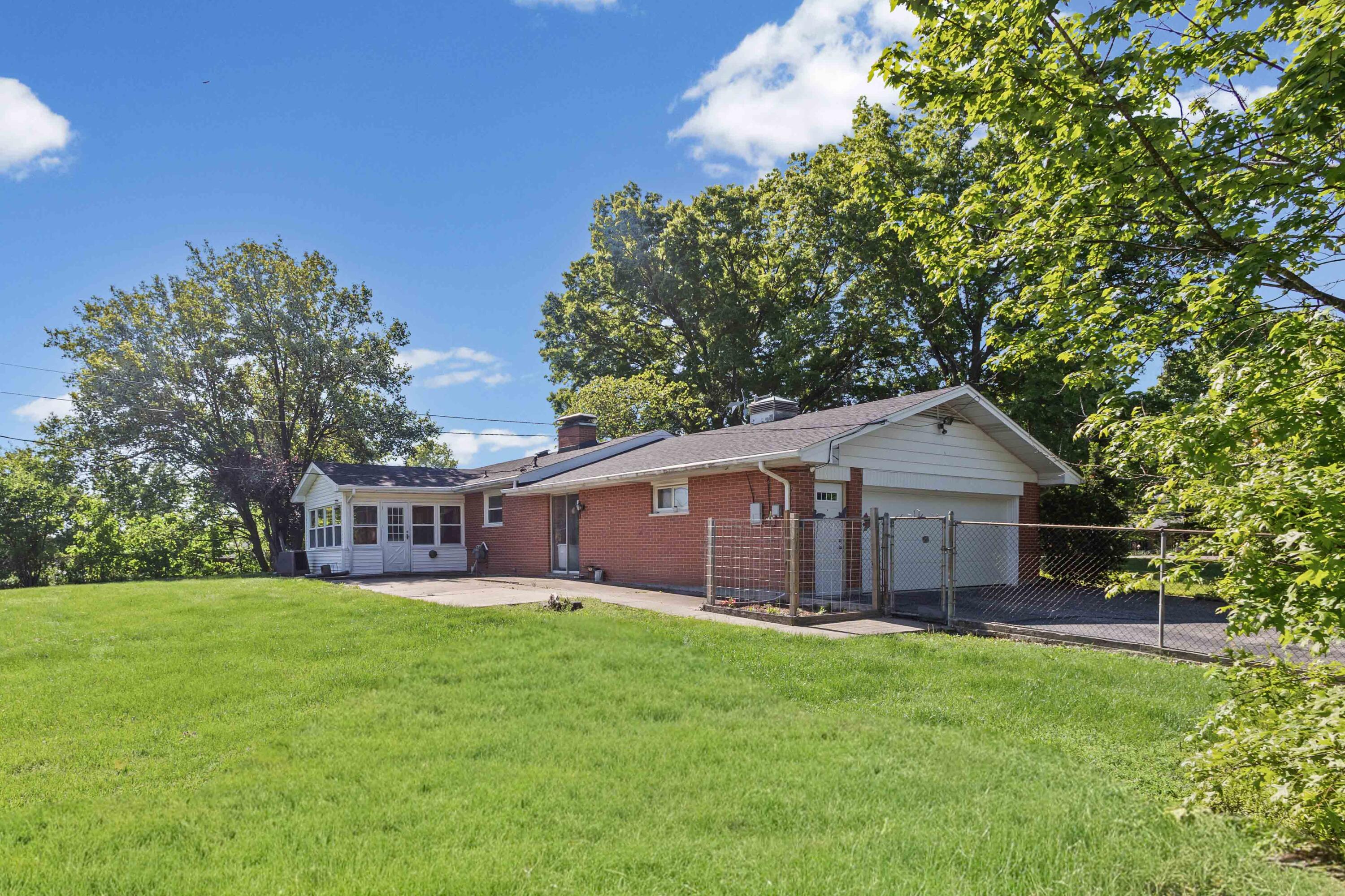 2901 Northland Dr Property Photo 7