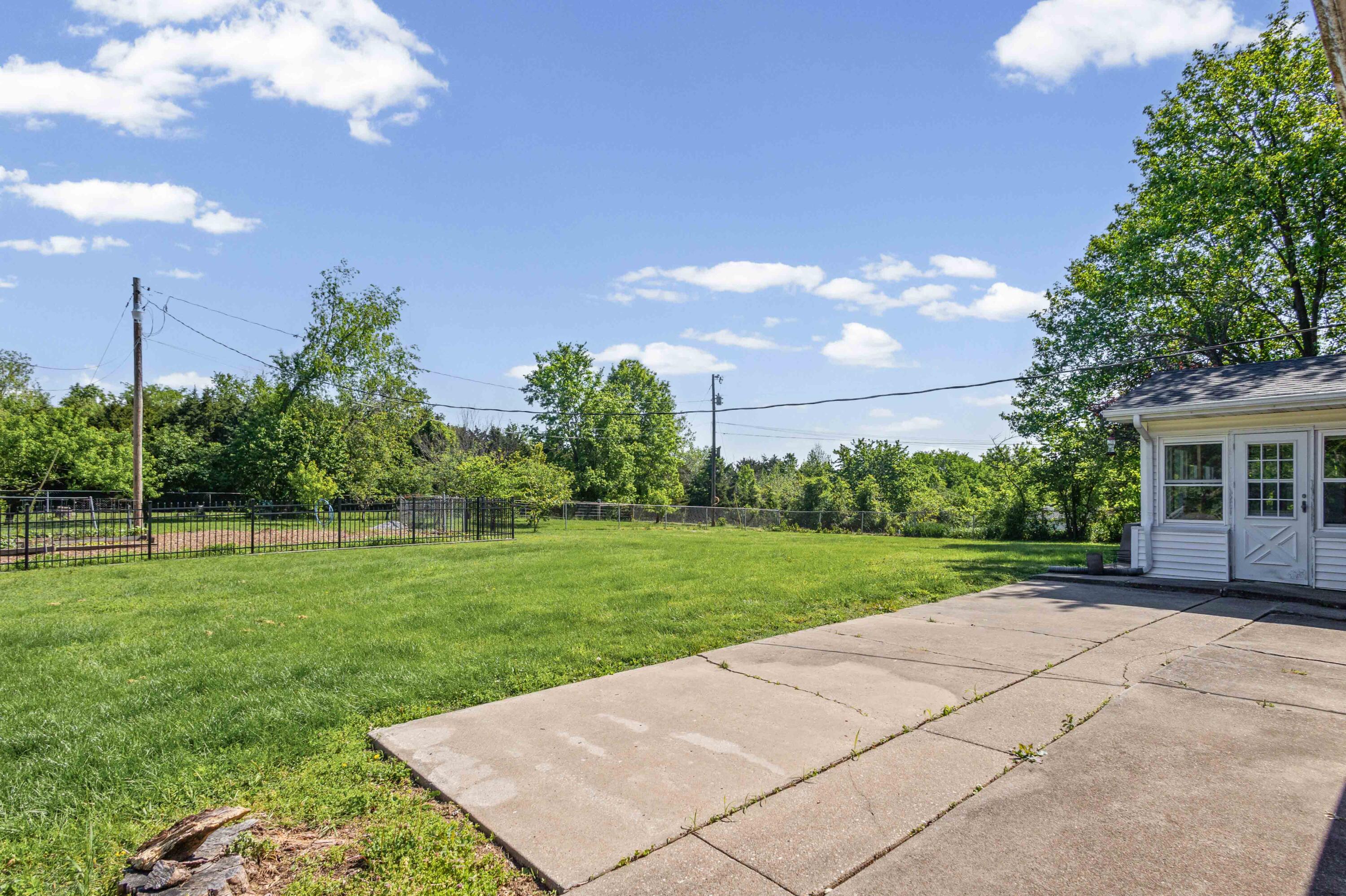 2901 Northland Dr Property Photo 35