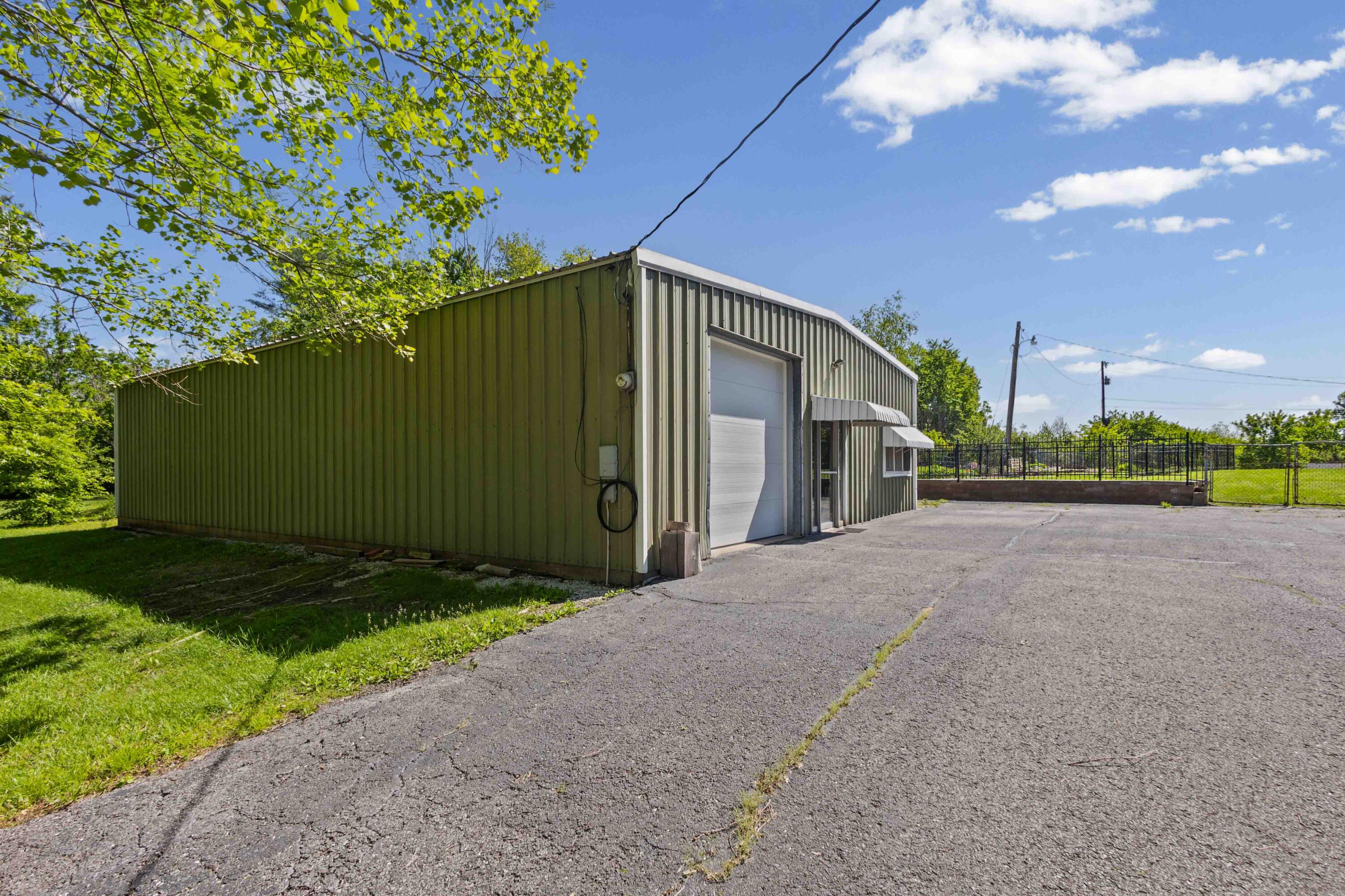 2901 Northland Dr Property Photo 40