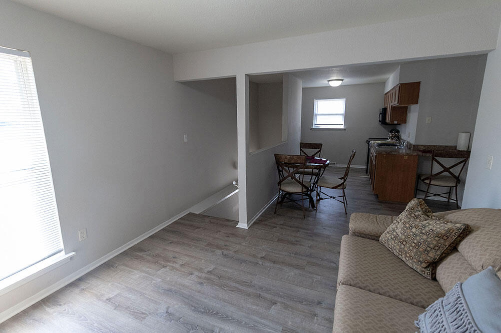 201 N West Blvd Property Photo 5