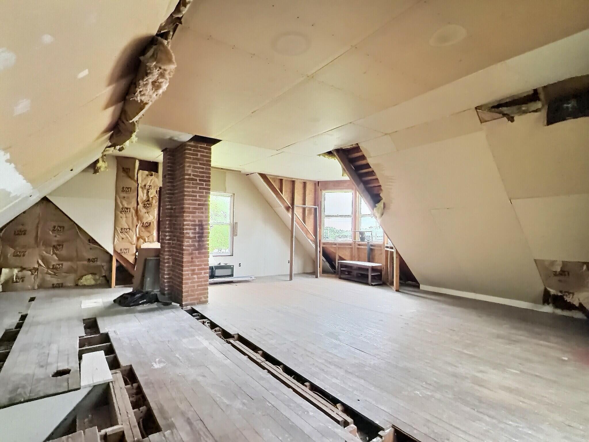 408 Vassar St Property Photo 18