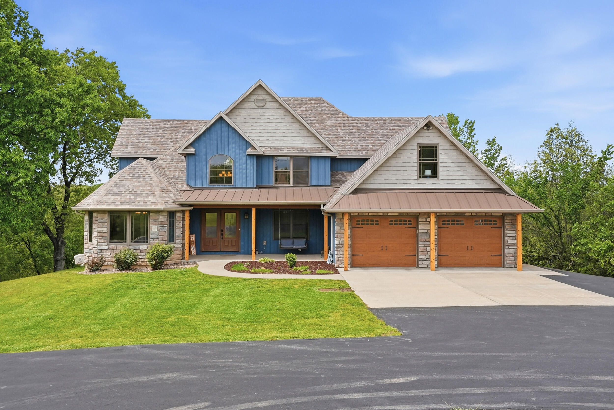 20565 State Route A Property Photo 1