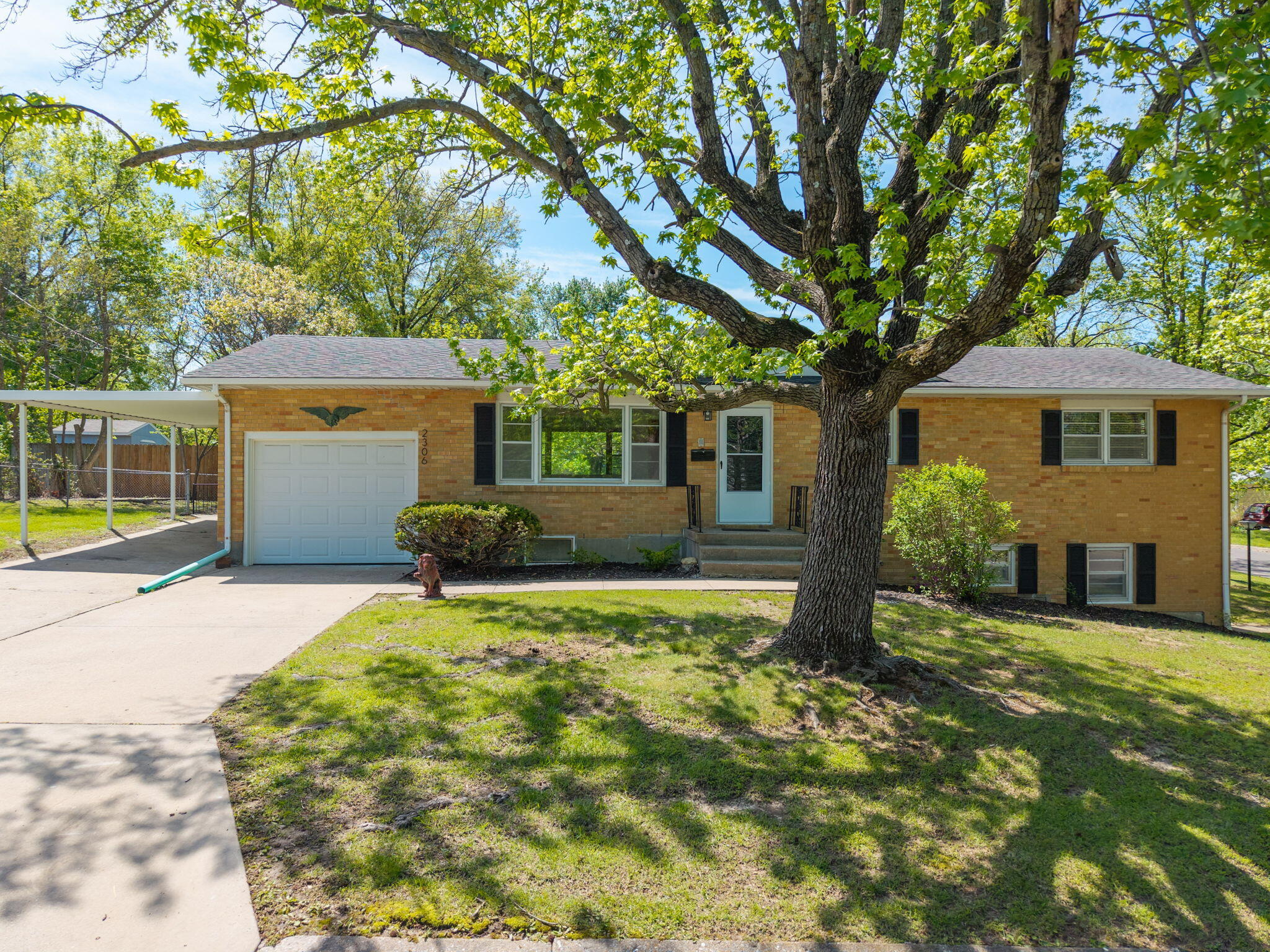 2306 WALTHER CT