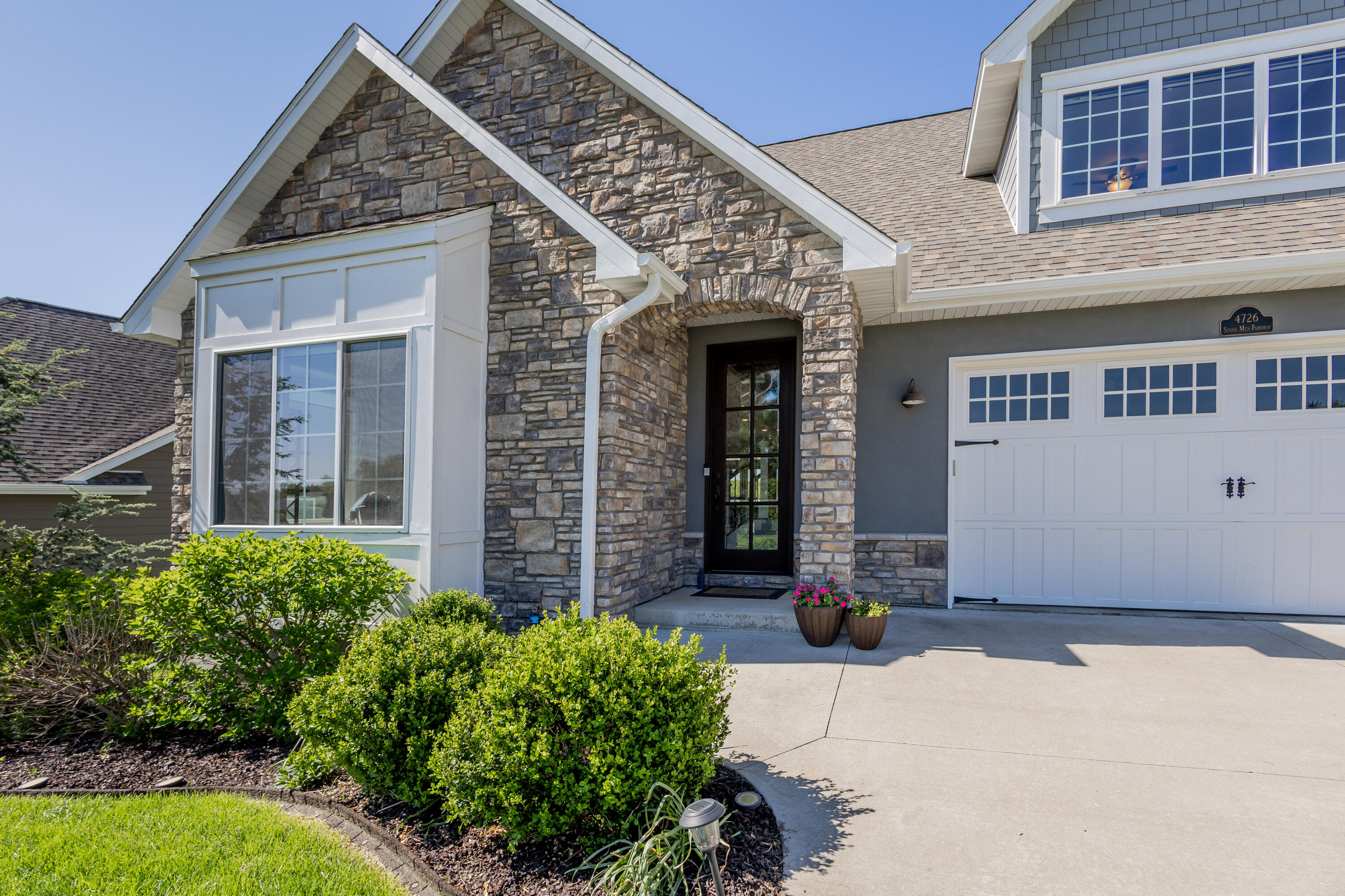 4726 Stone Mountain Pky Property Photo 1