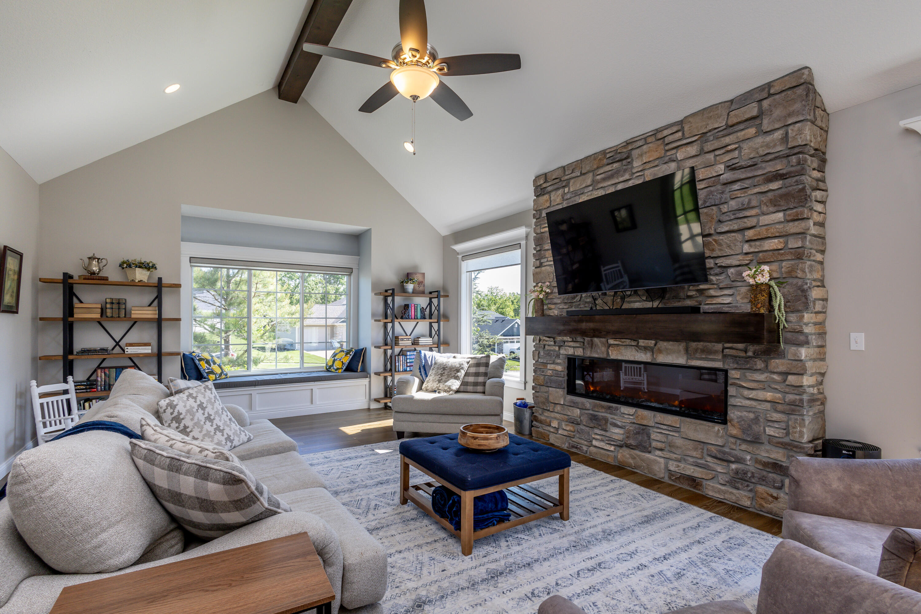 4726 Stone Mountain Pky Property Photo 3