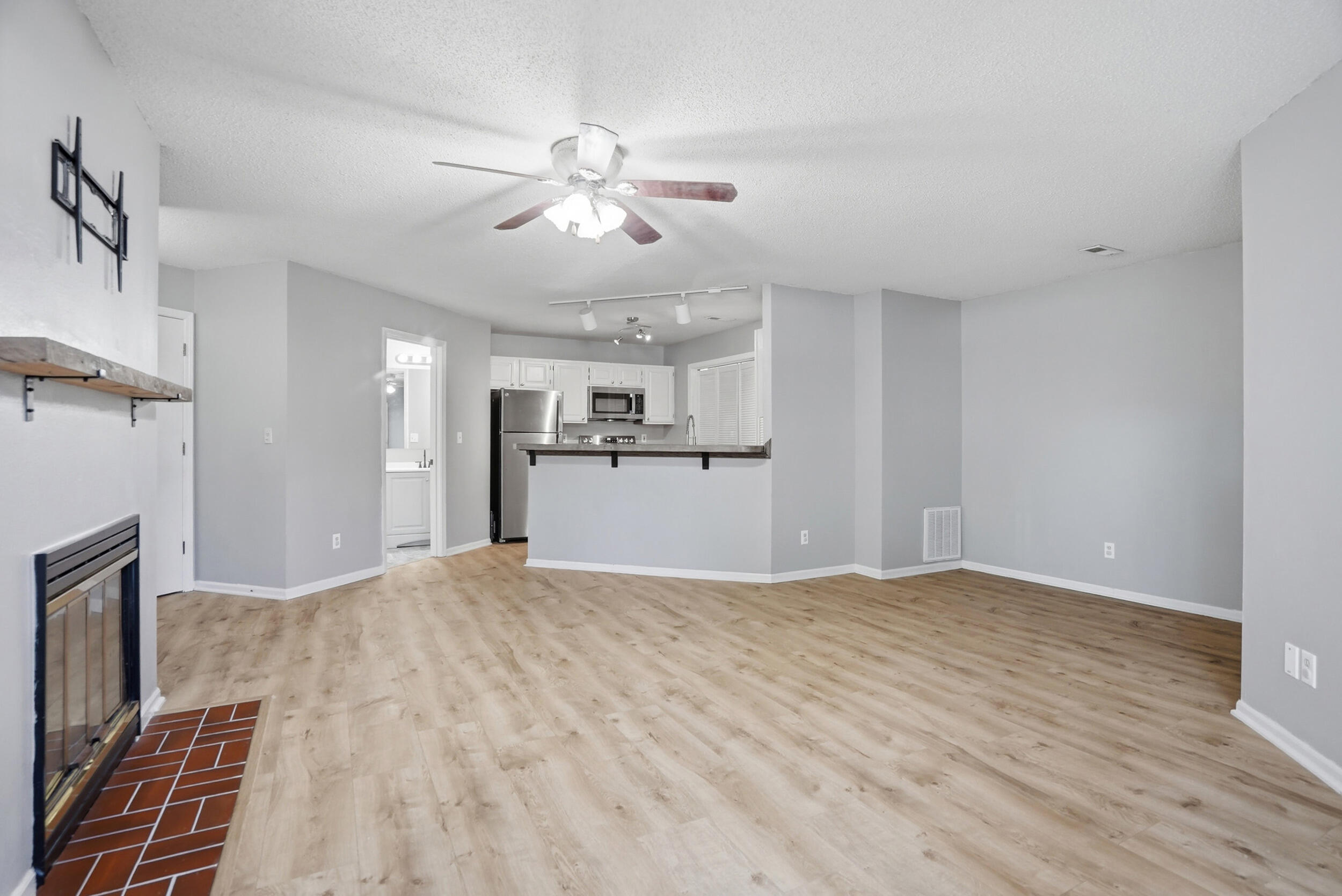 2201 Park Deville Pl Property Photo 12