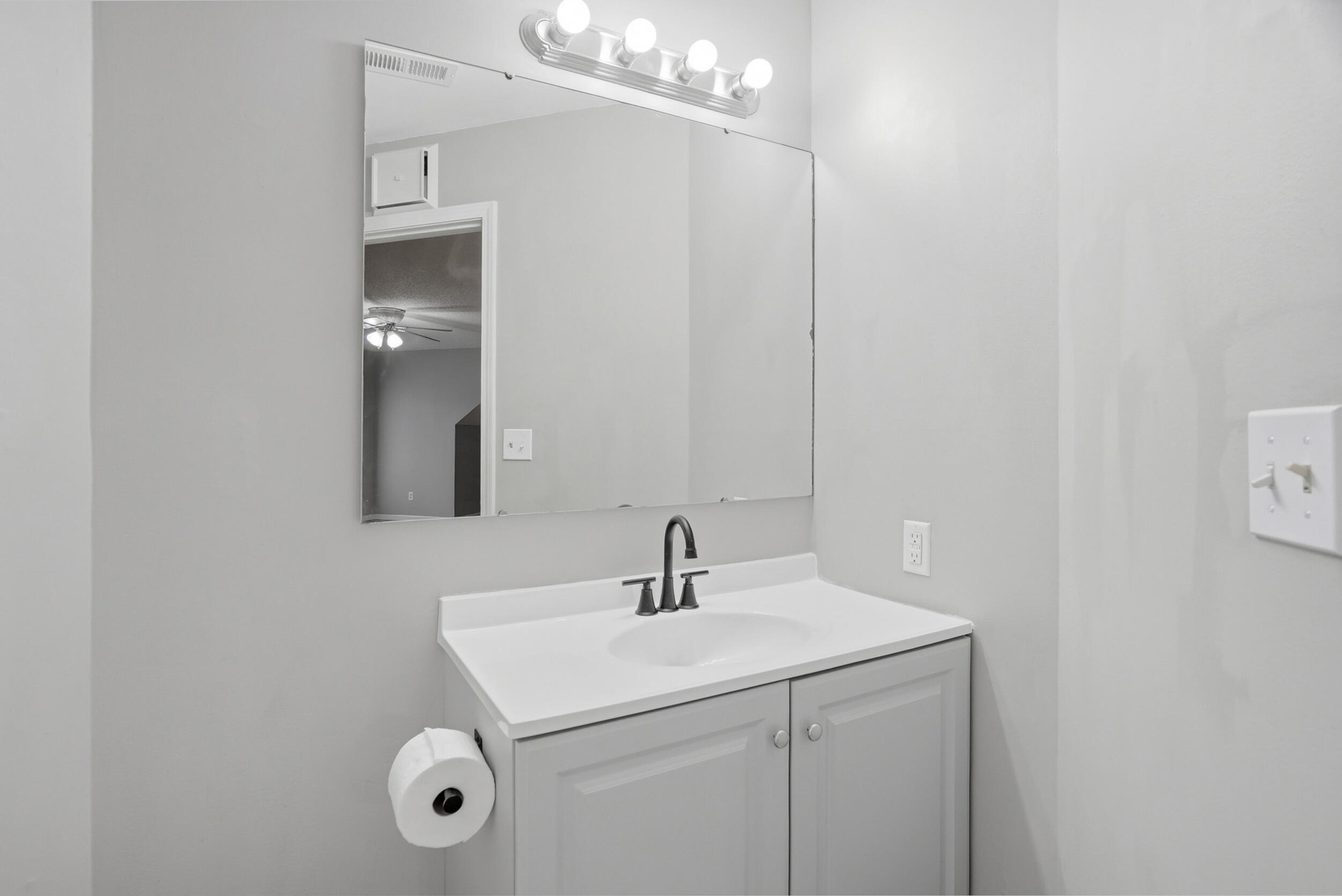 2201 Park Deville Pl Property Photo 25