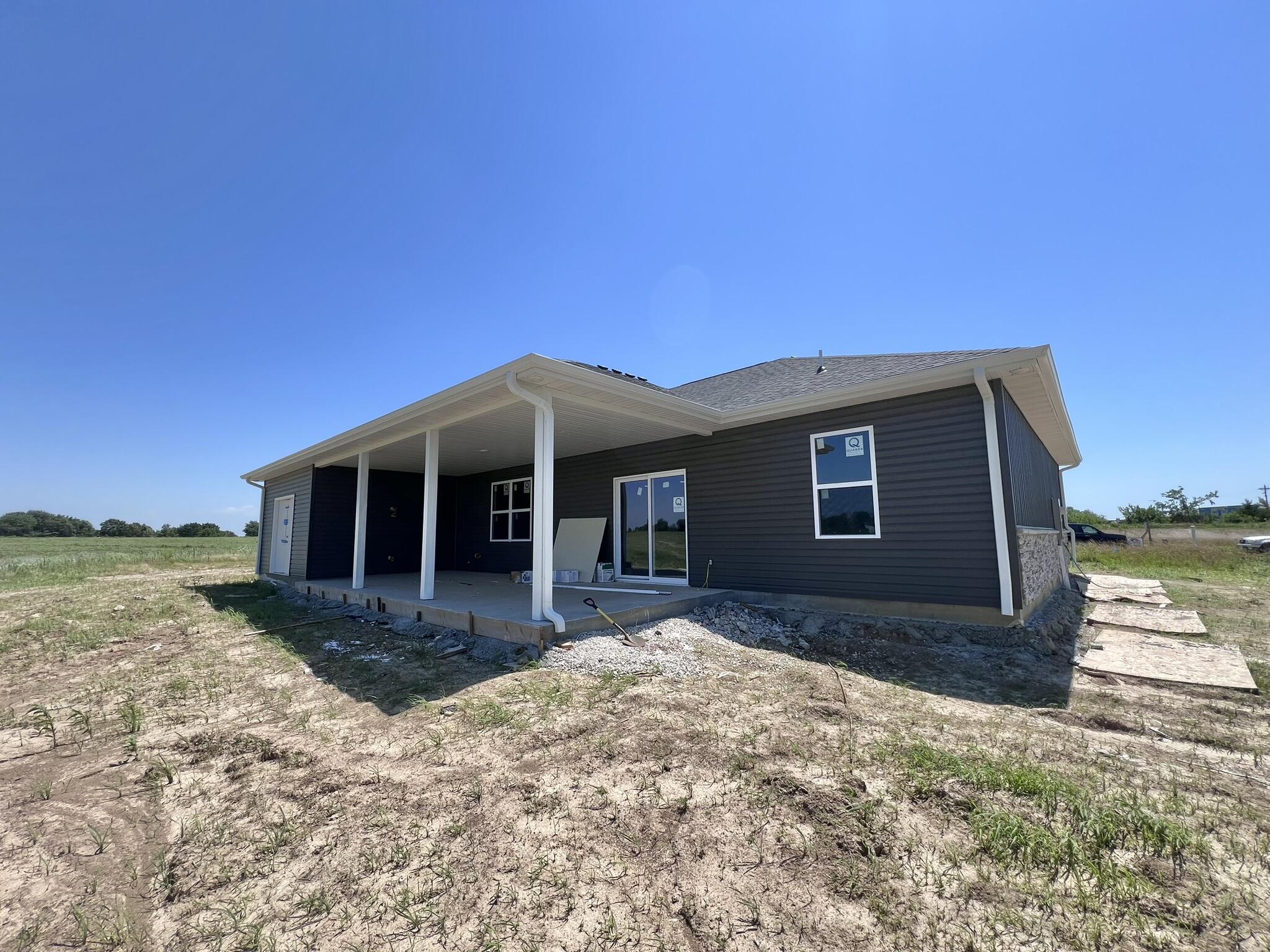 2437 Kirk Dr Property Photo 5