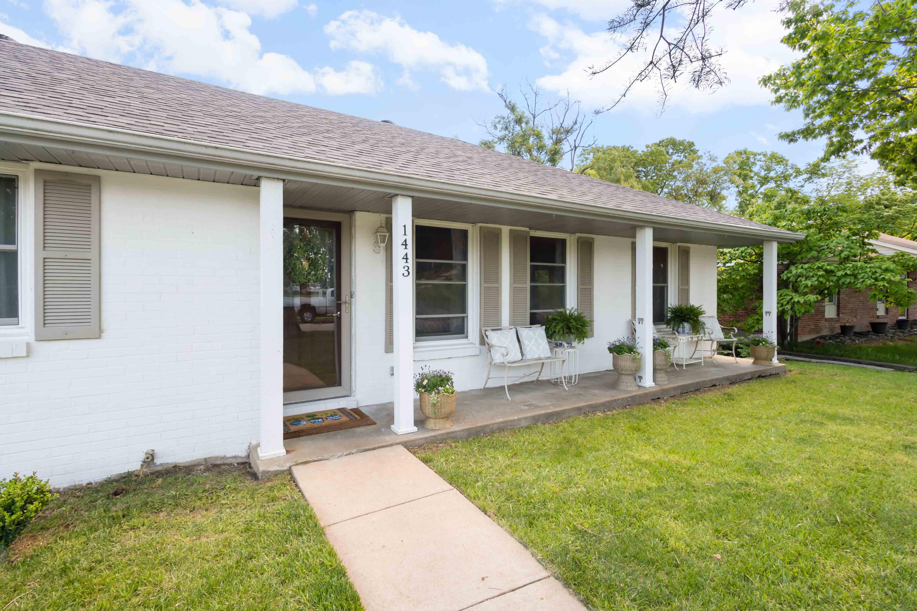 1443 Satinwood Dr Property Photo 3