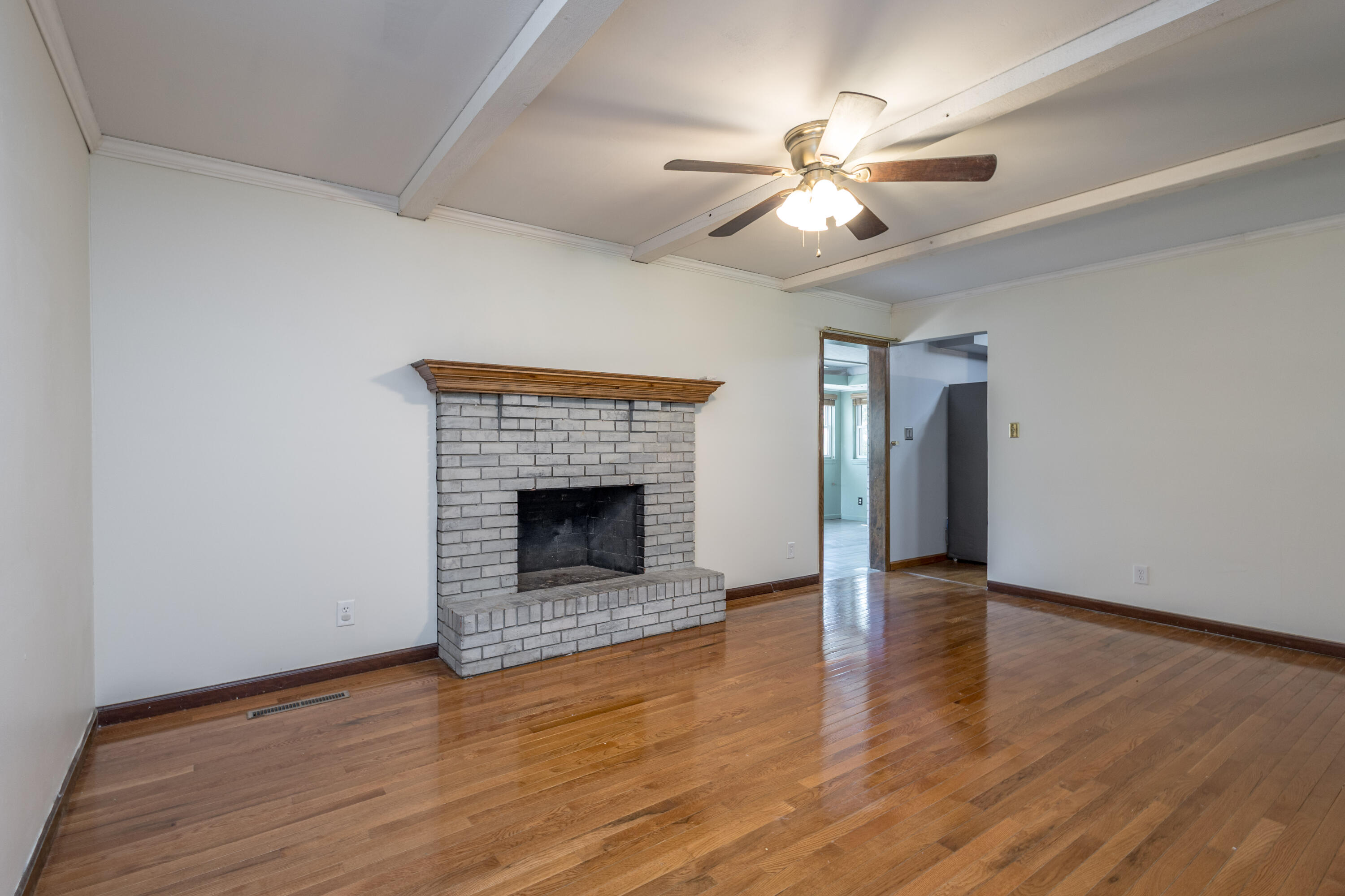 1443 Satinwood Dr Property Photo 9