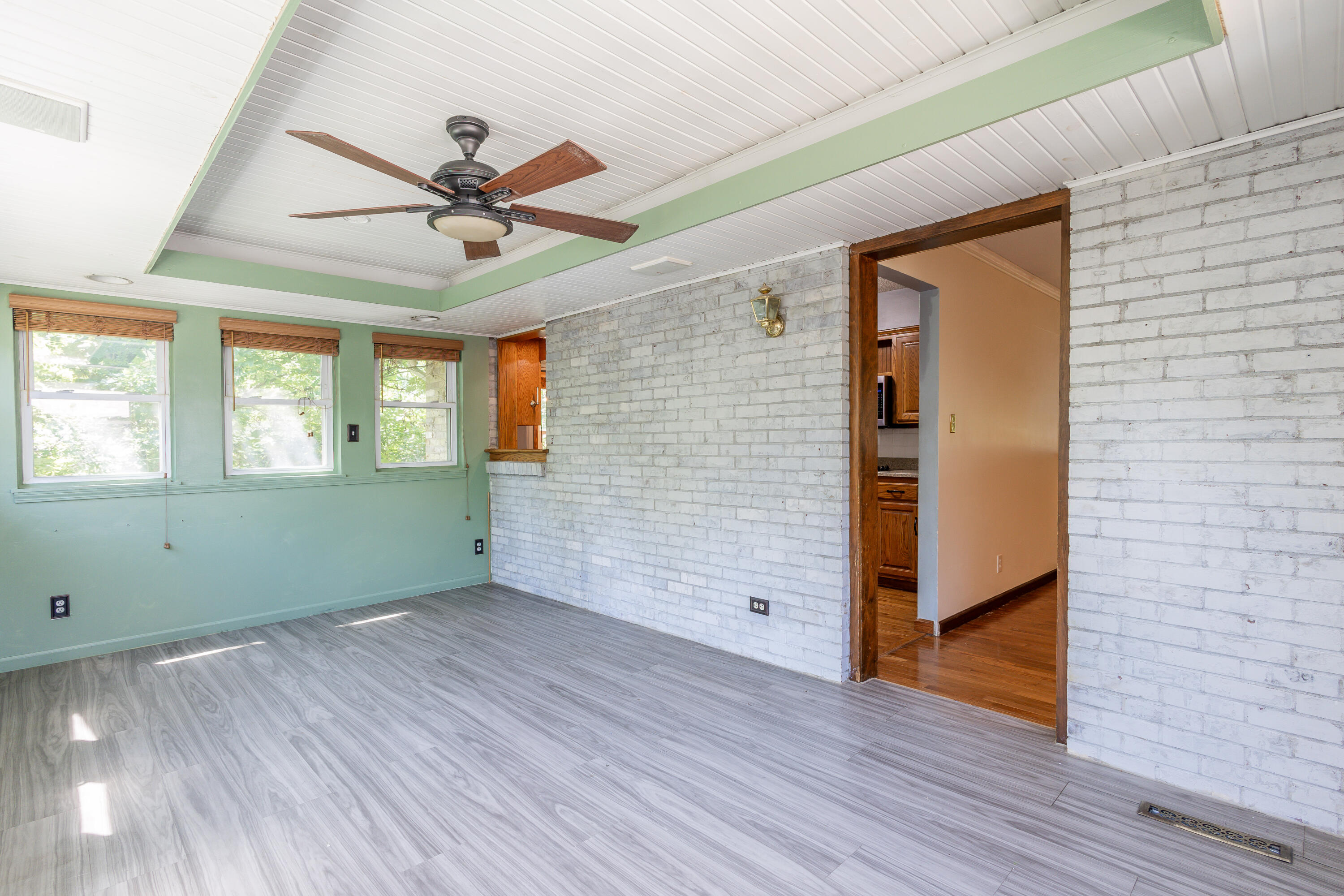 1443 Satinwood Dr Property Photo 14