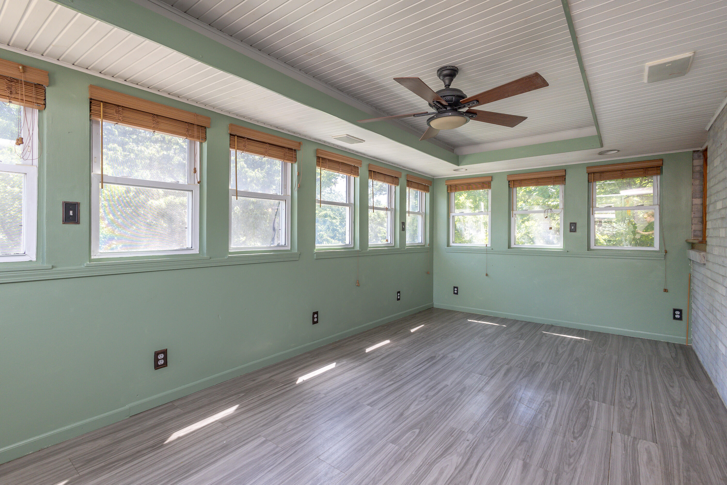 1443 Satinwood Dr Property Photo 15