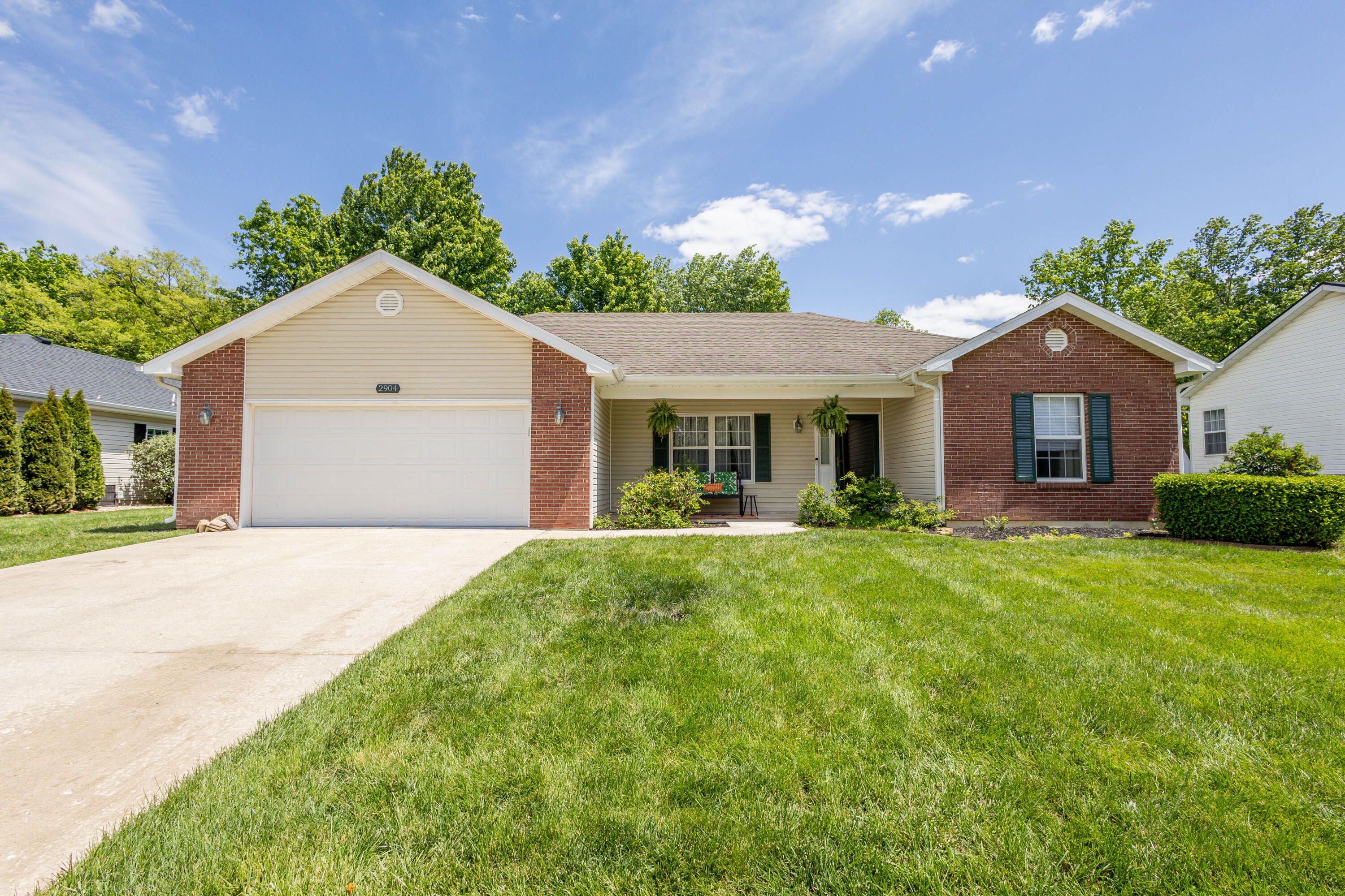 2904 Birchwood Dr Property Photo 1