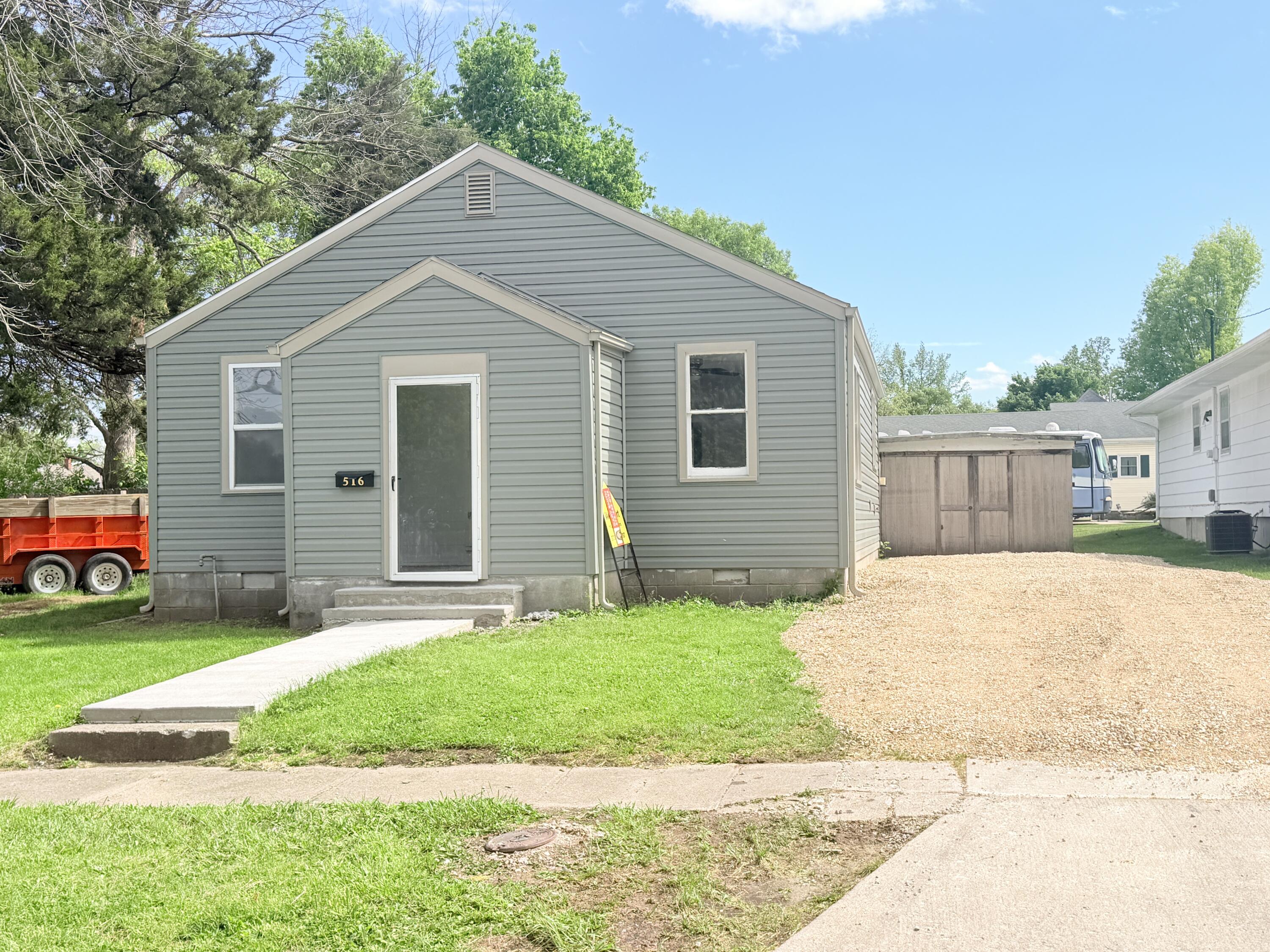 516 Buchanan St Property Photo 6