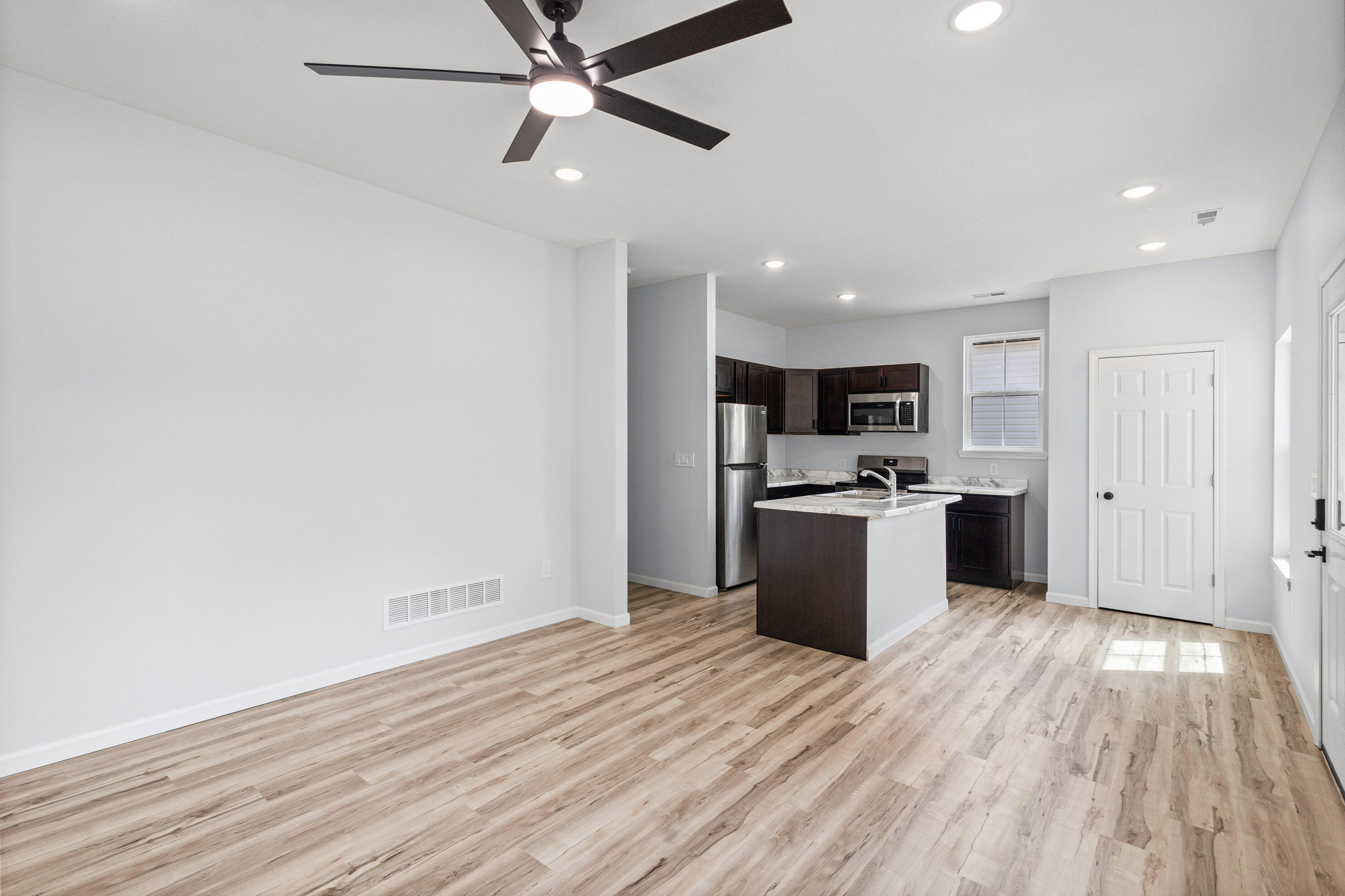 1420 N Washington St Property Photo 5