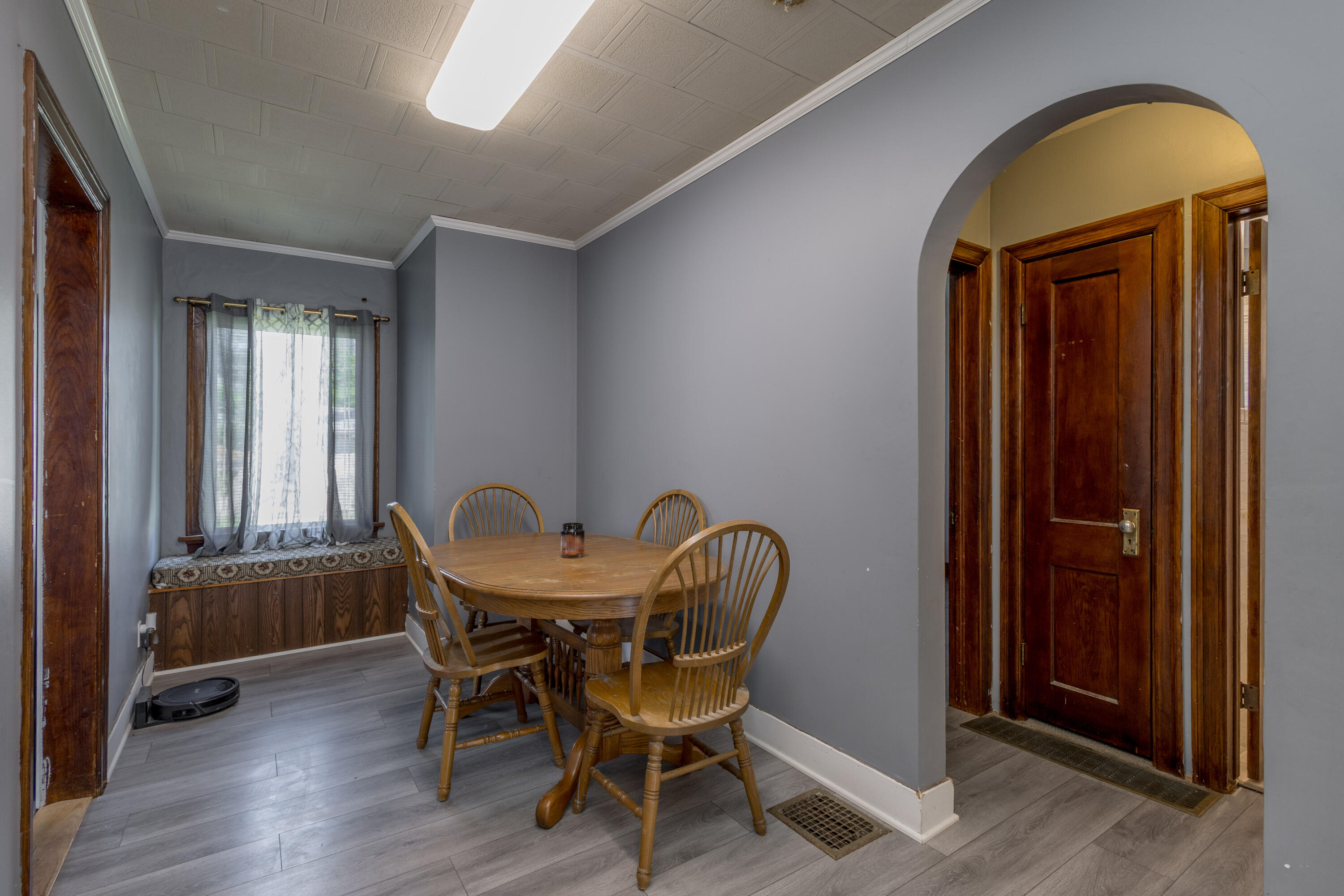 1321 N Olive St Property Photo 8