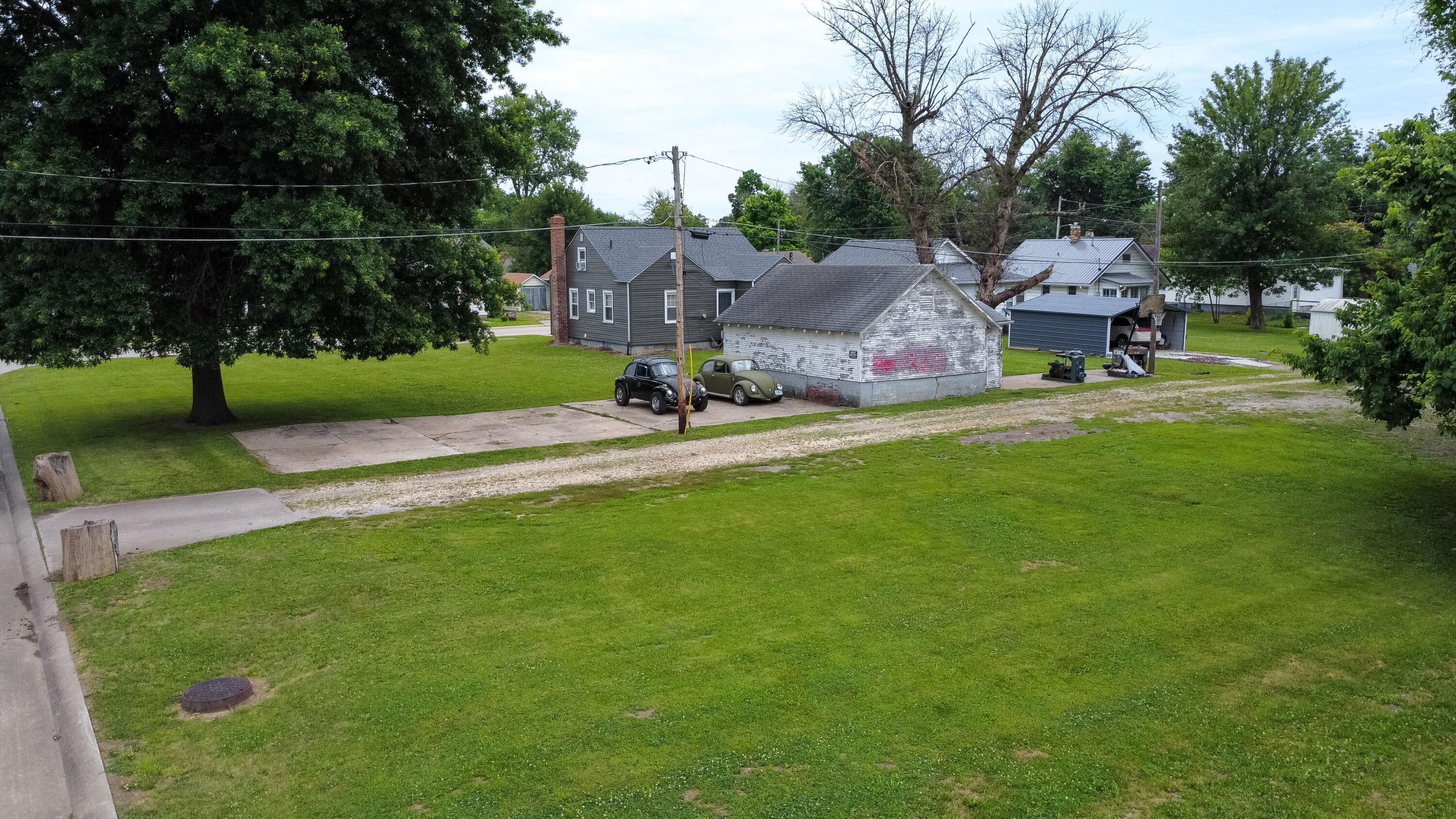 1321 N Olive St Property Photo 28