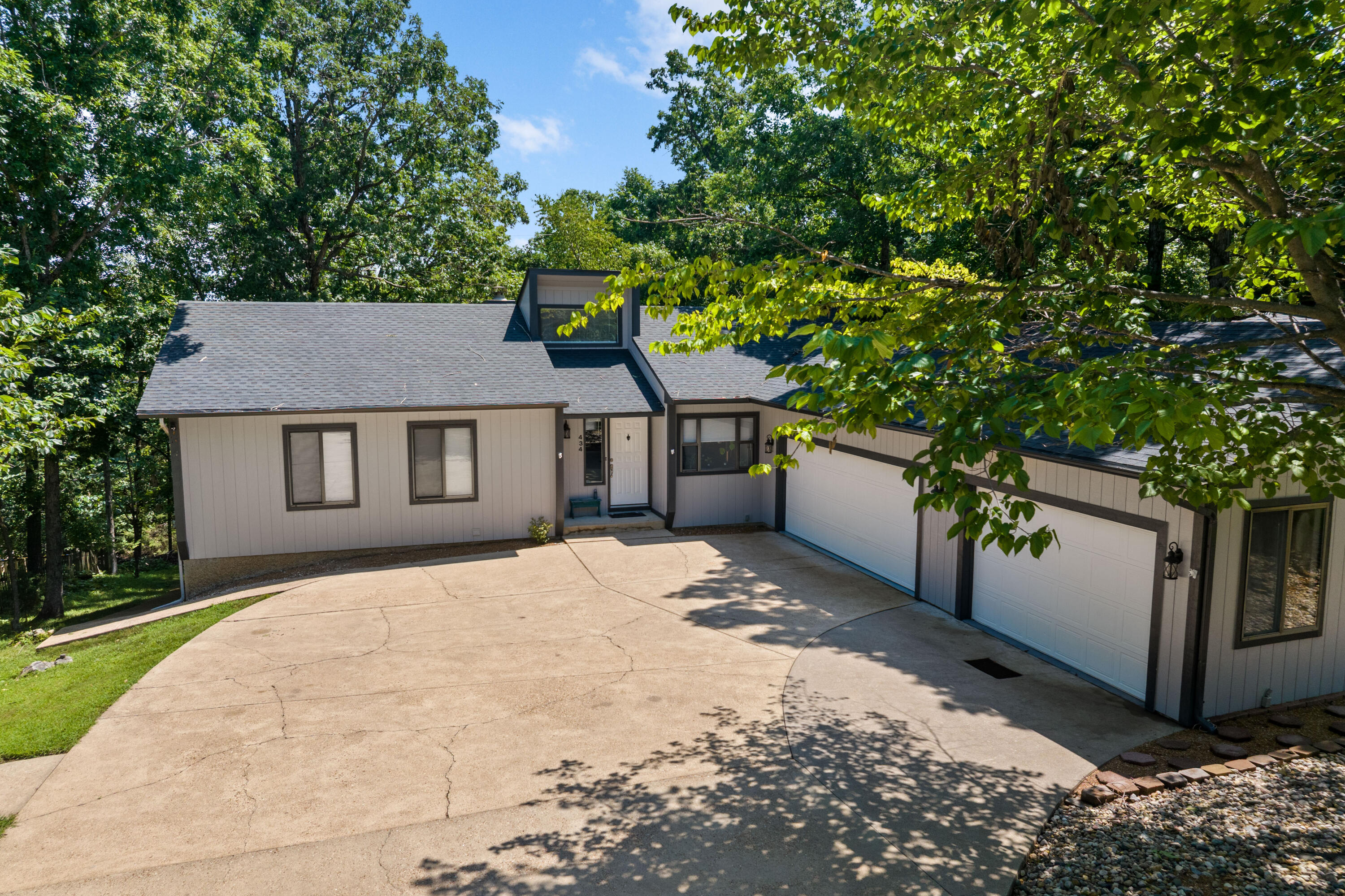 434 Cherokee Rd Property Photo 1