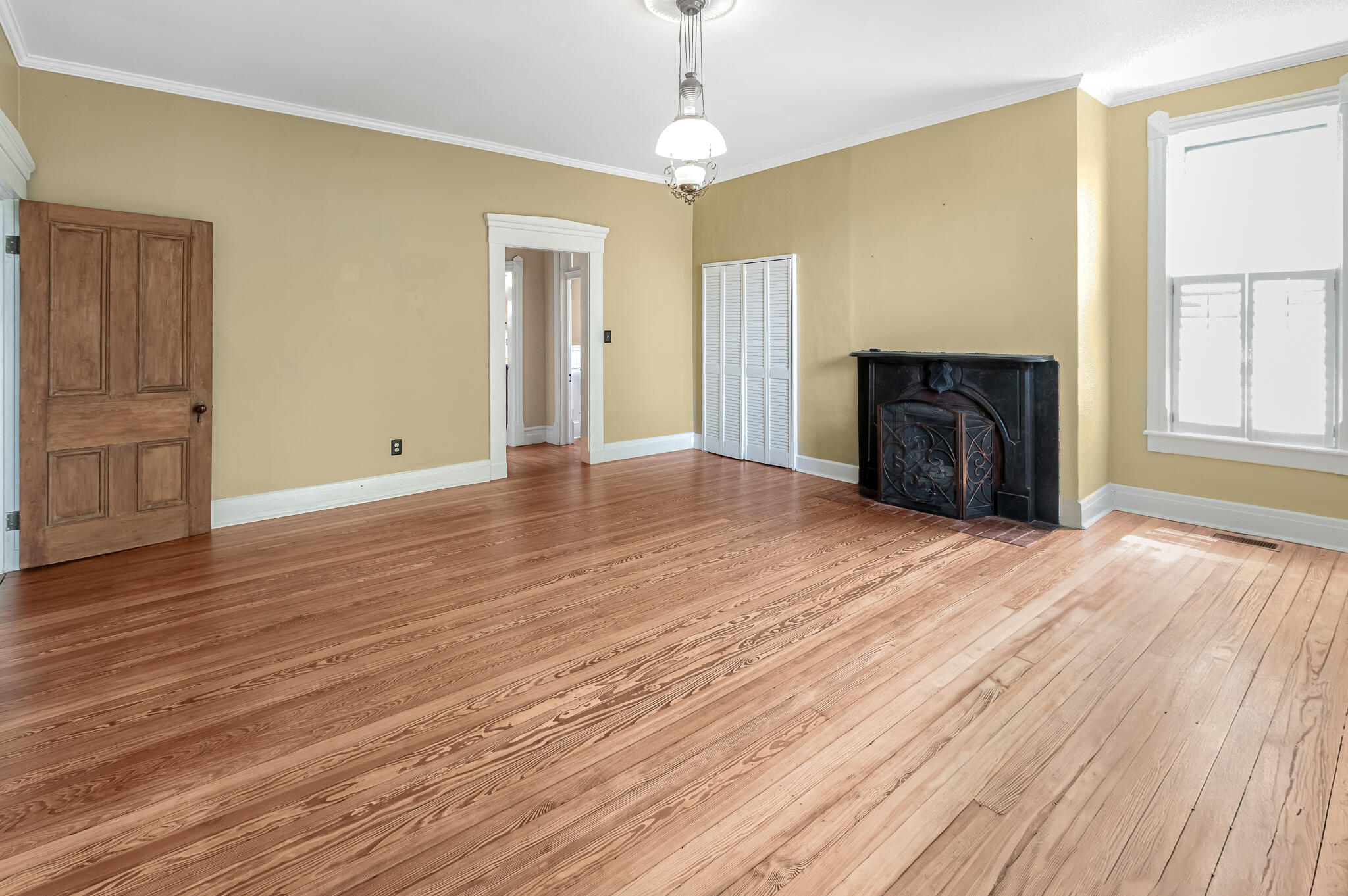 410 5th St Property Photo 13