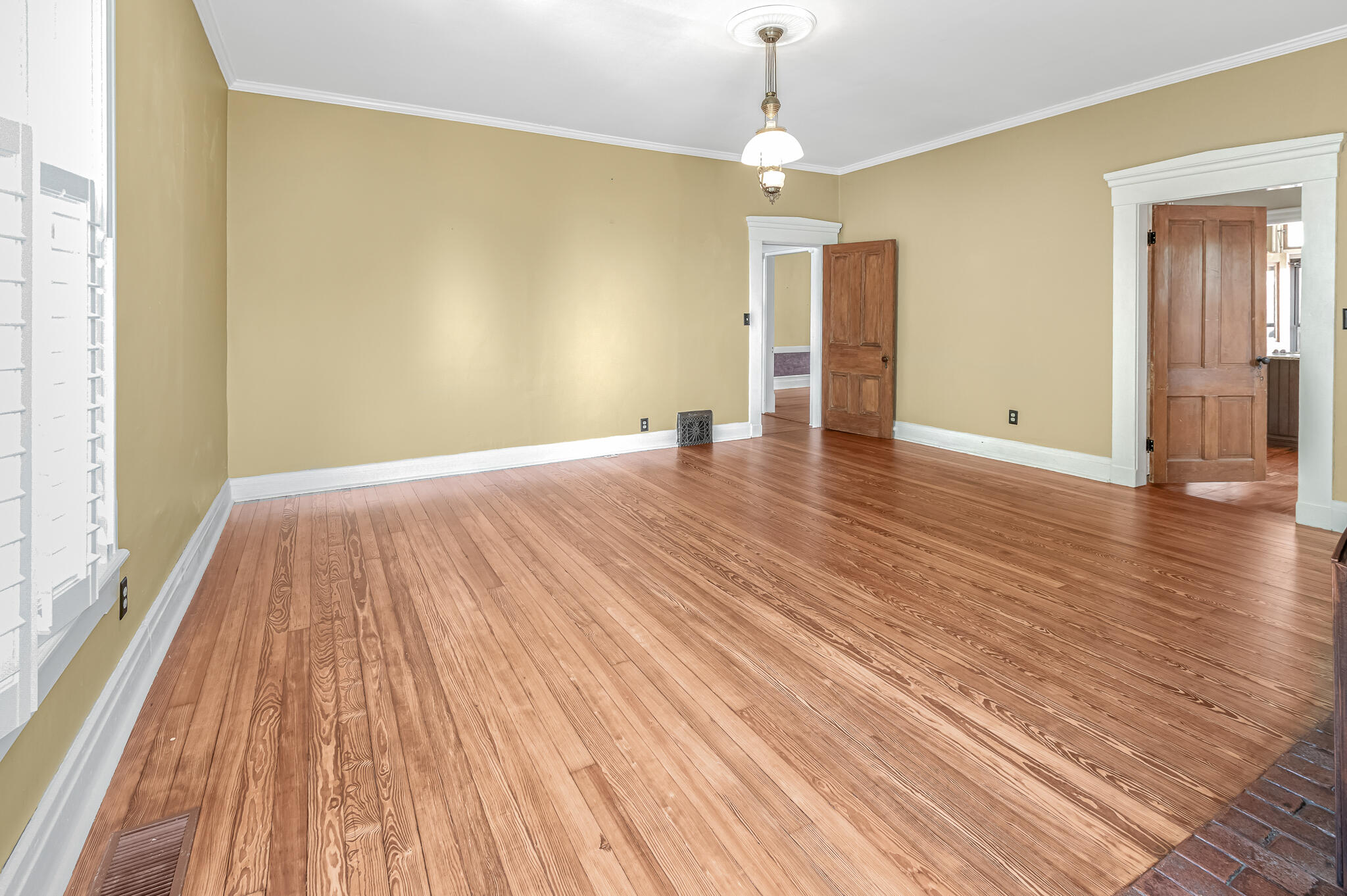 410 5th St Property Photo 15