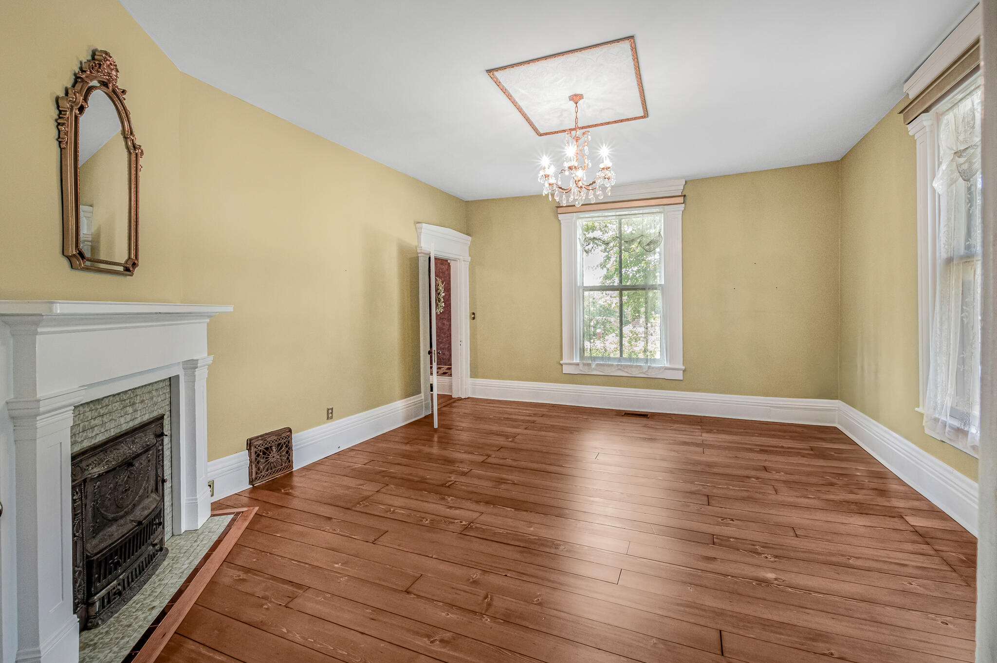 410 5th St Property Photo 25