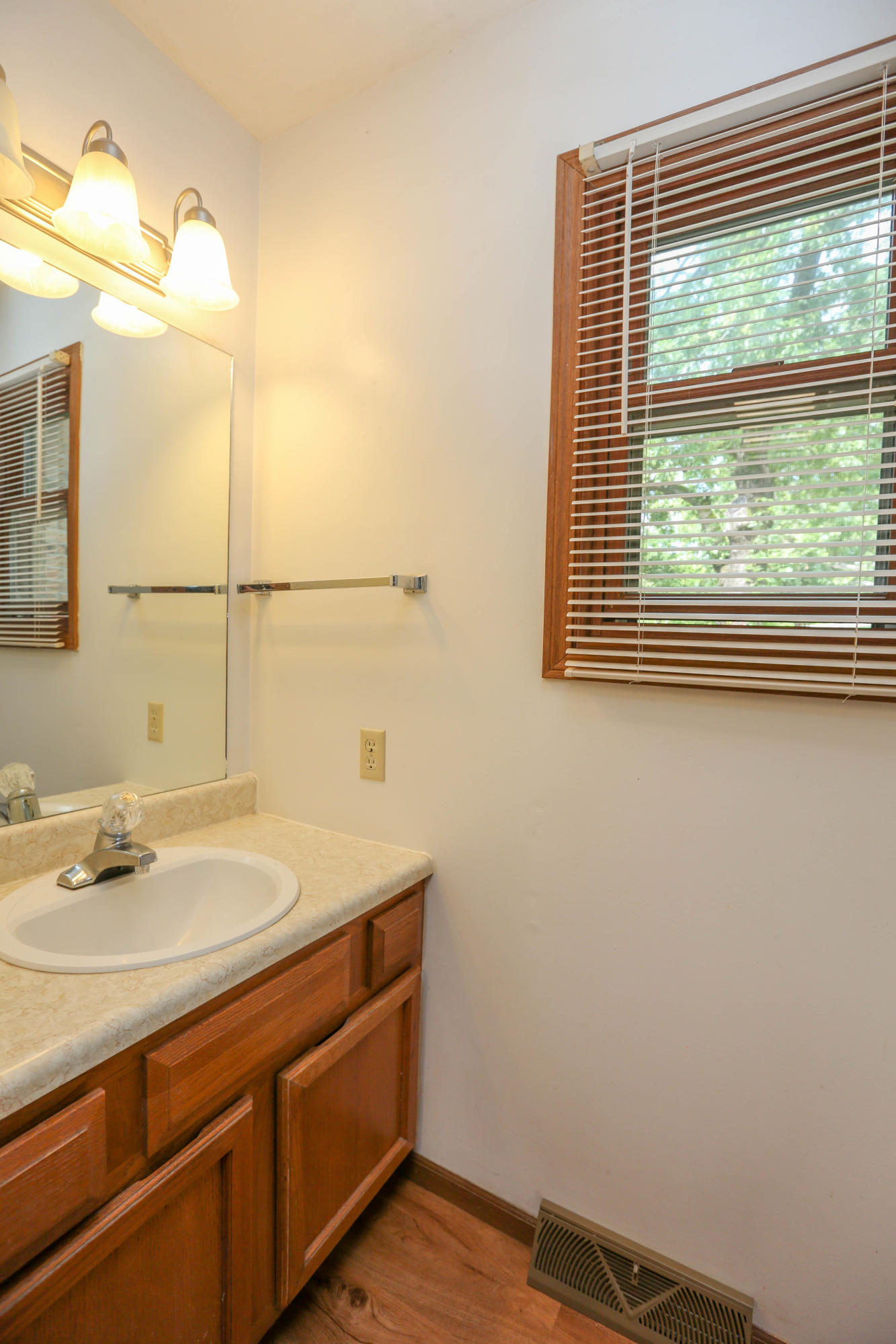 311 Foxfire Dr Property Photo 11