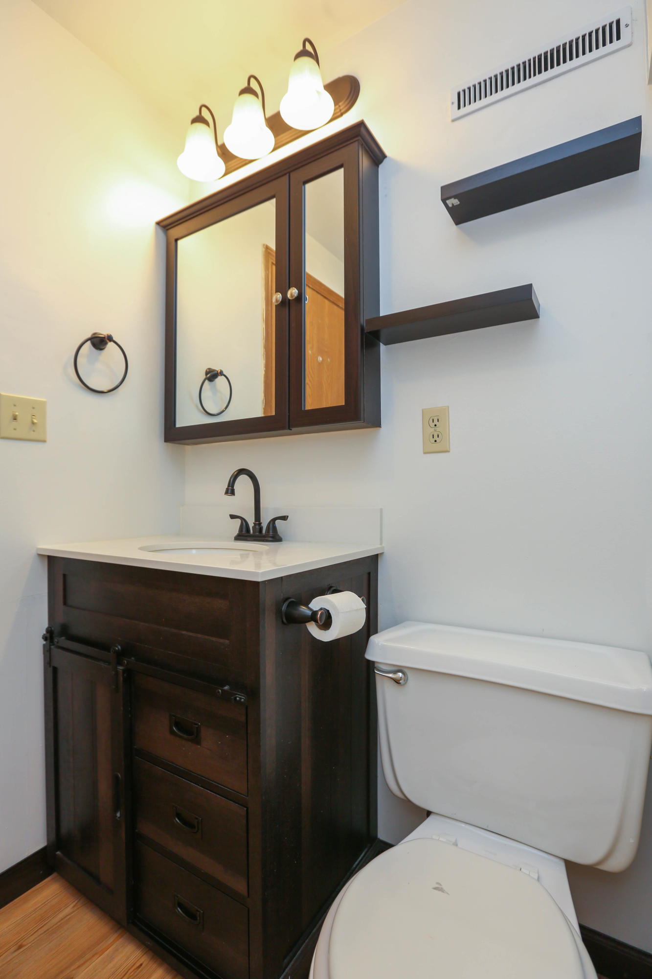 311 Foxfire Dr Property Photo 14