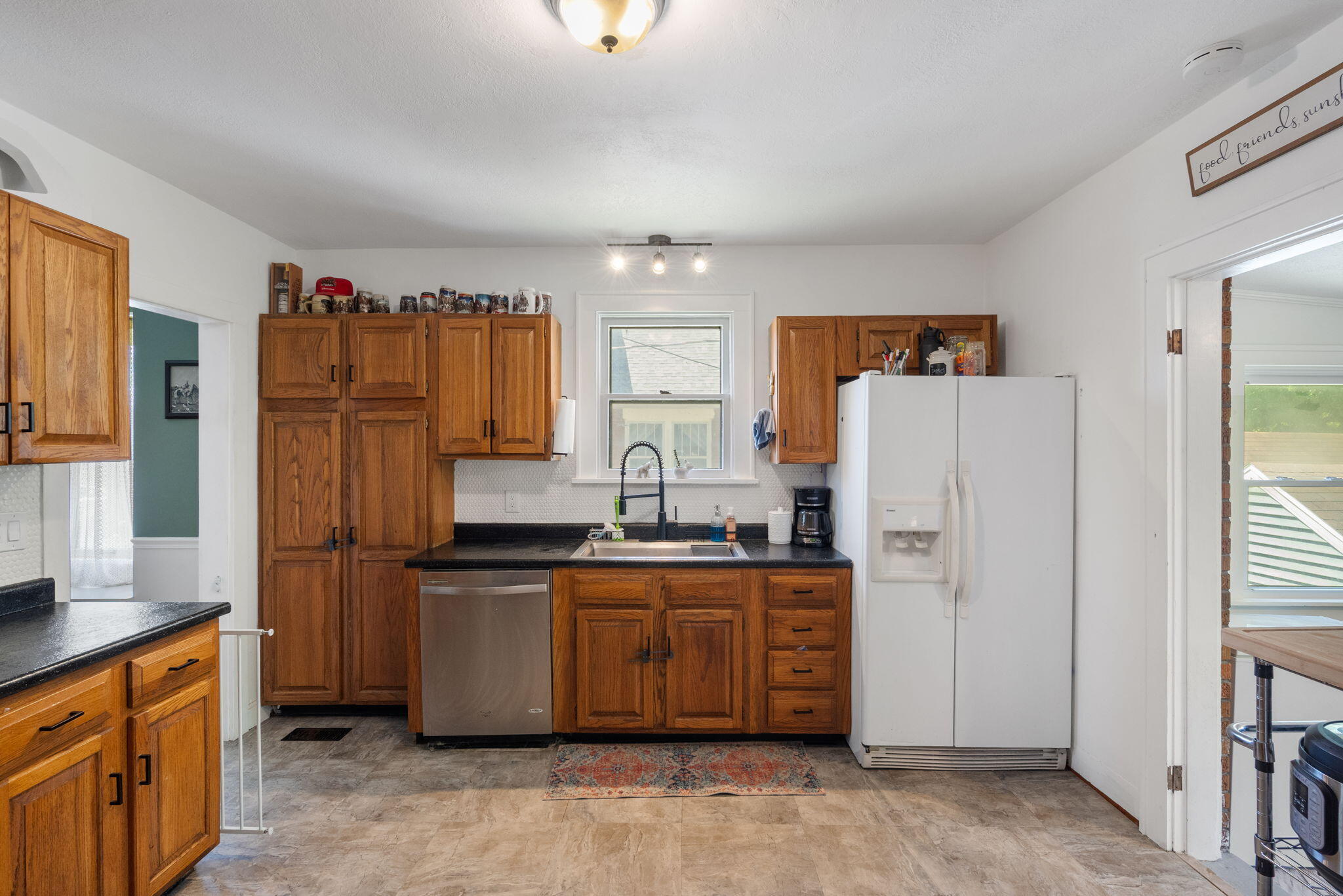 1017 Santa Fe Trail Property Photo 9