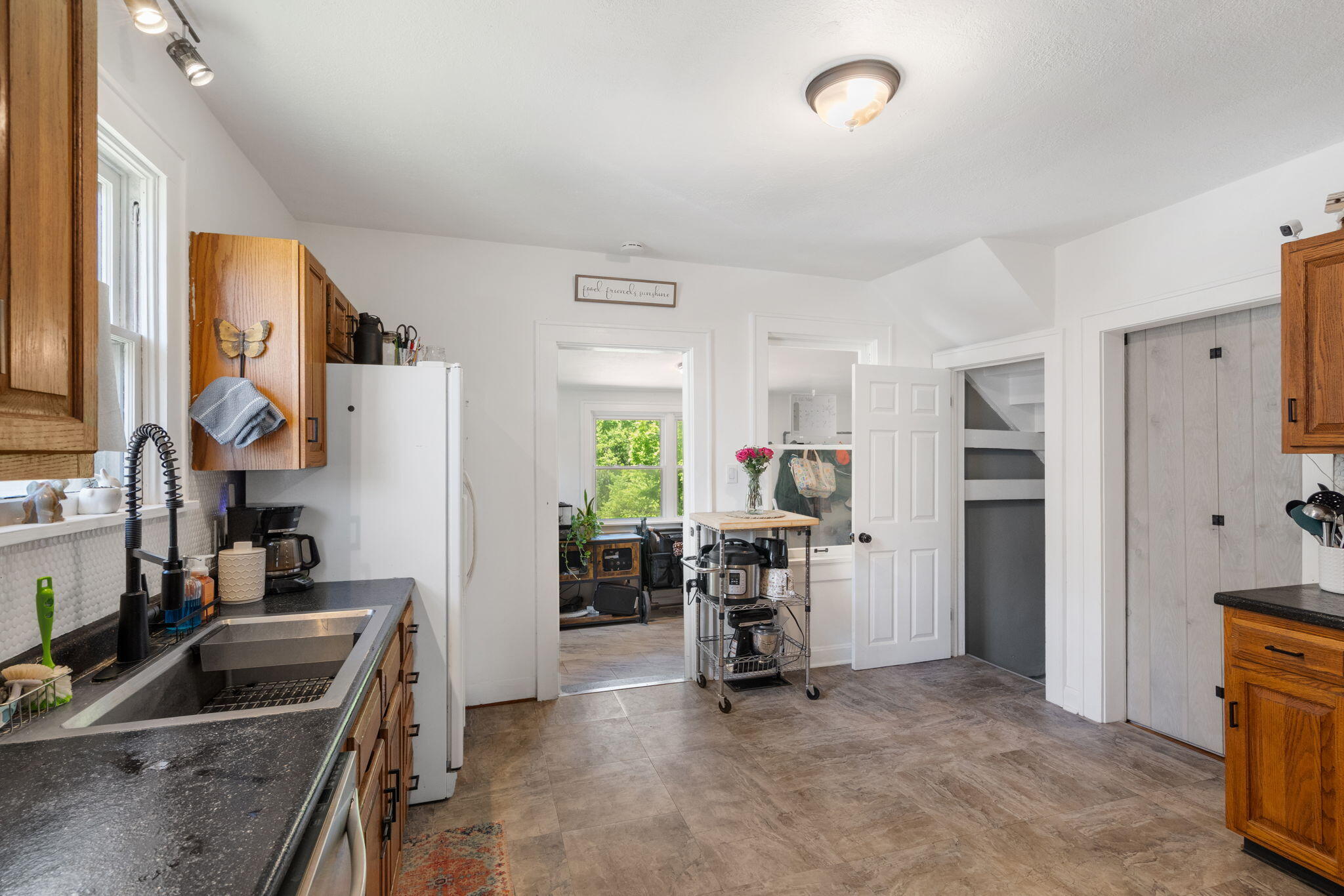 1017 Santa Fe Trail Property Photo 10
