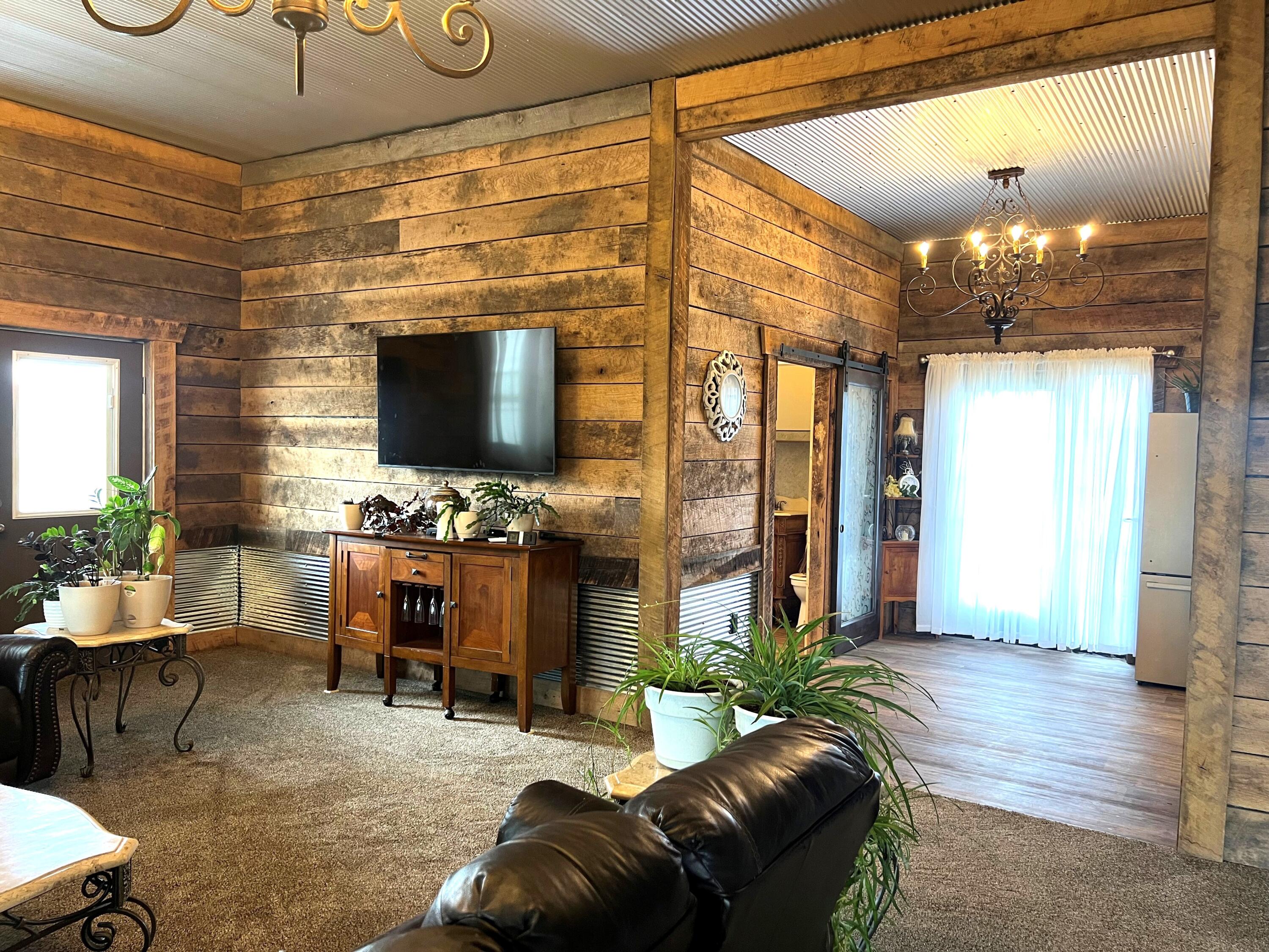 13985 N Property Photo 5