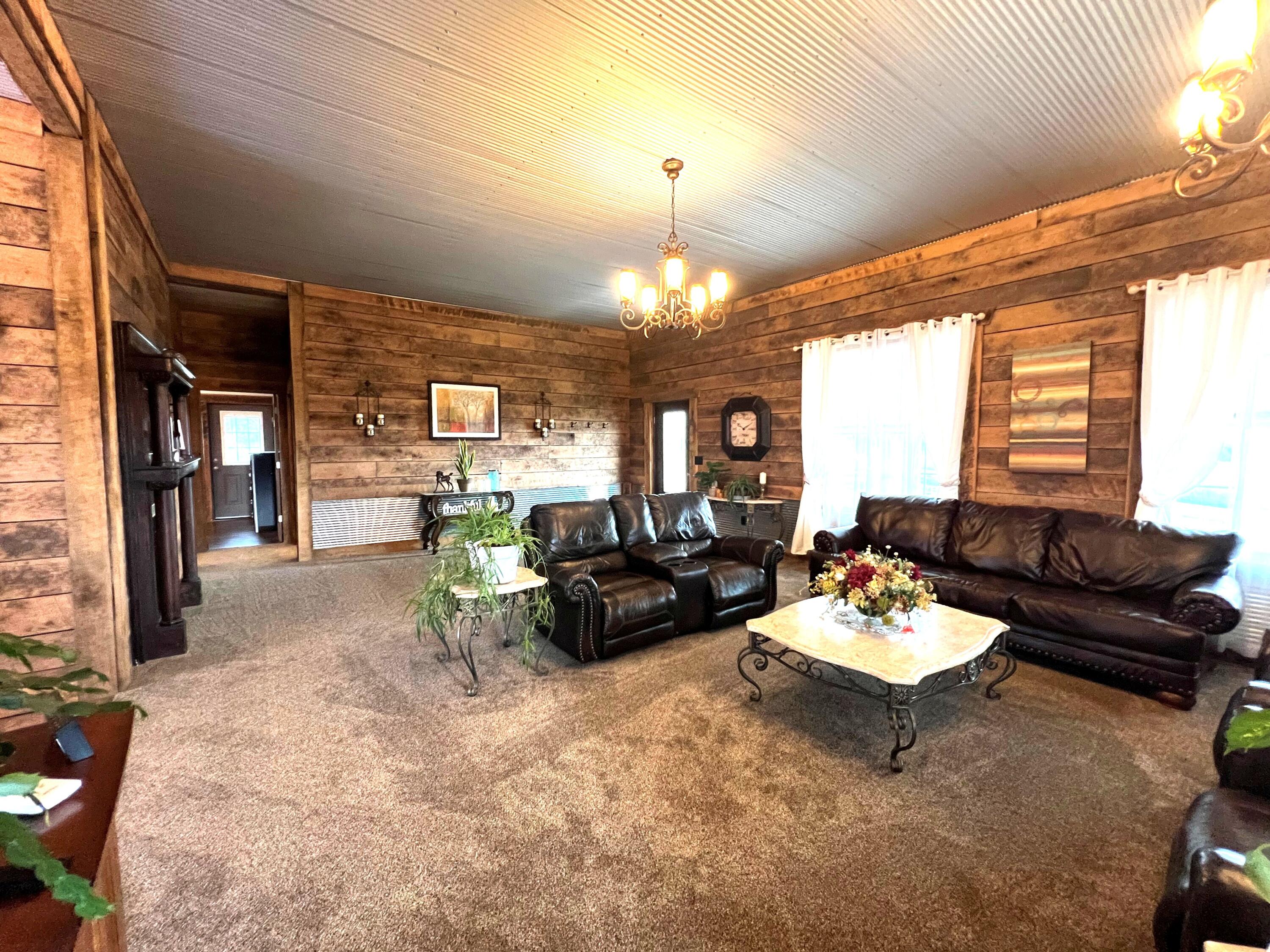 13985 N Property Photo 12