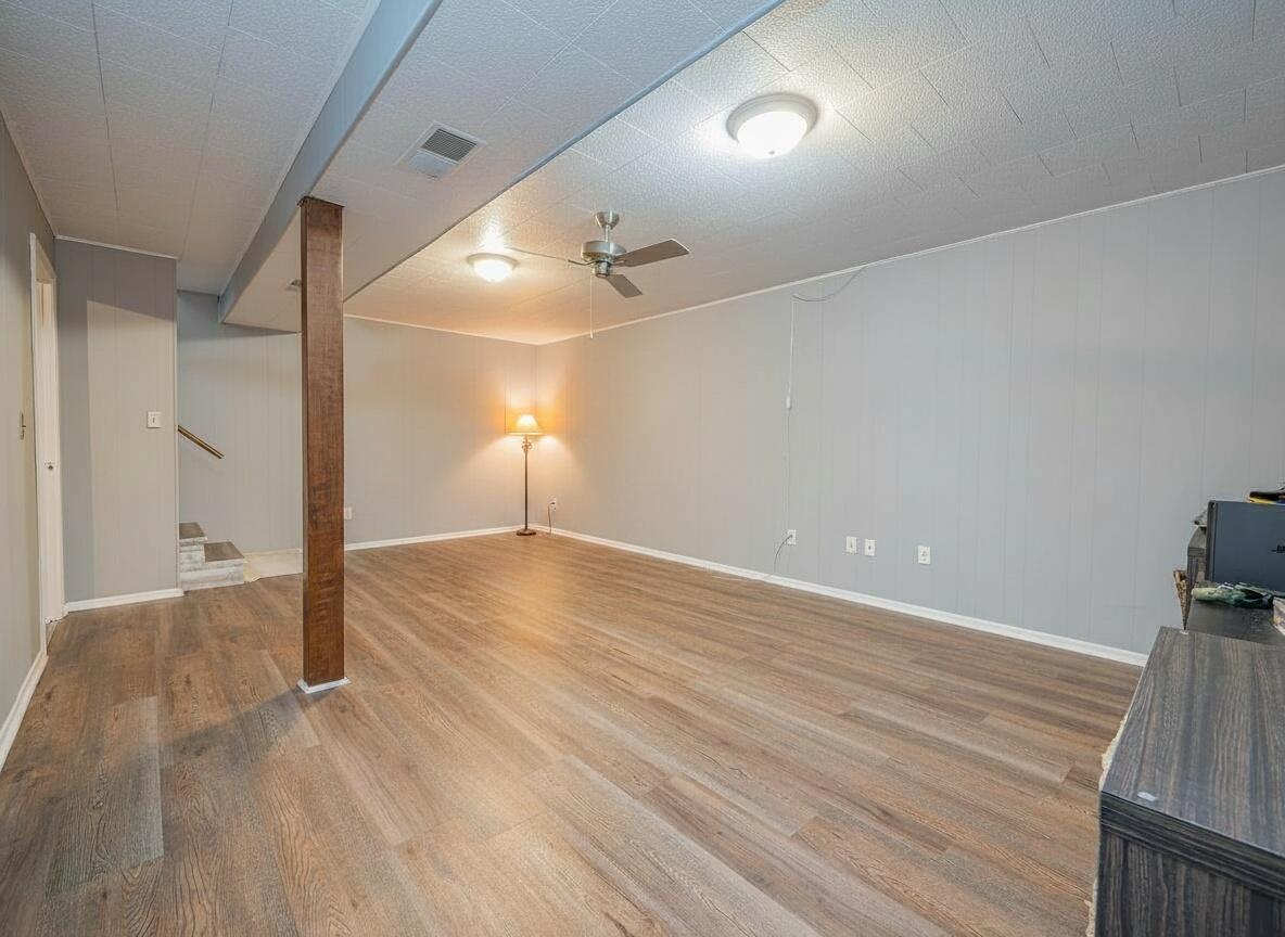 101 Lakeview Dr. Property Photo 25