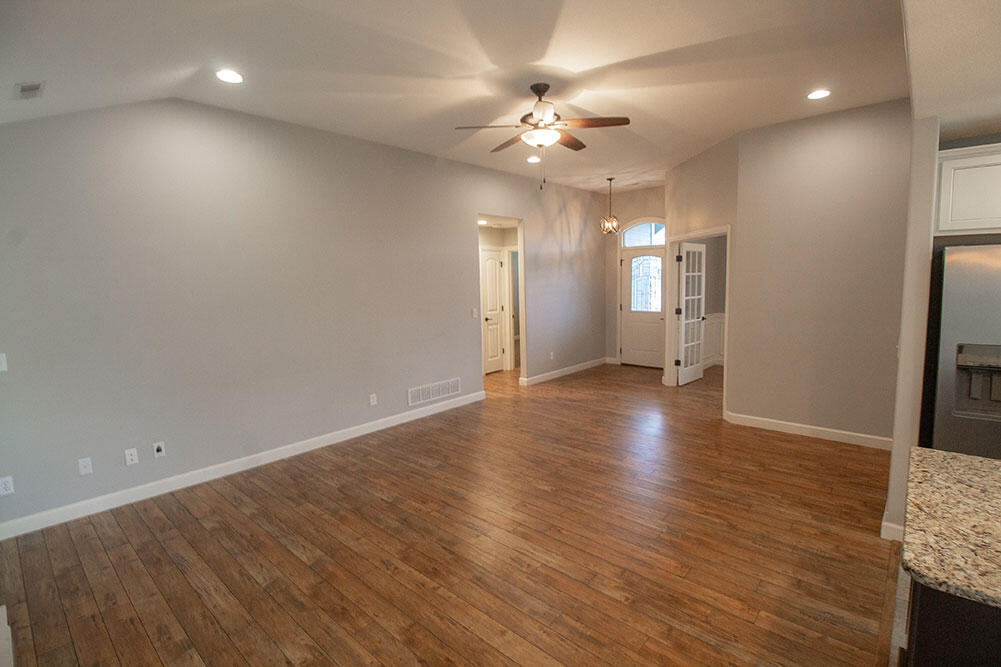 7504 Wellford Ct Property Photo 6