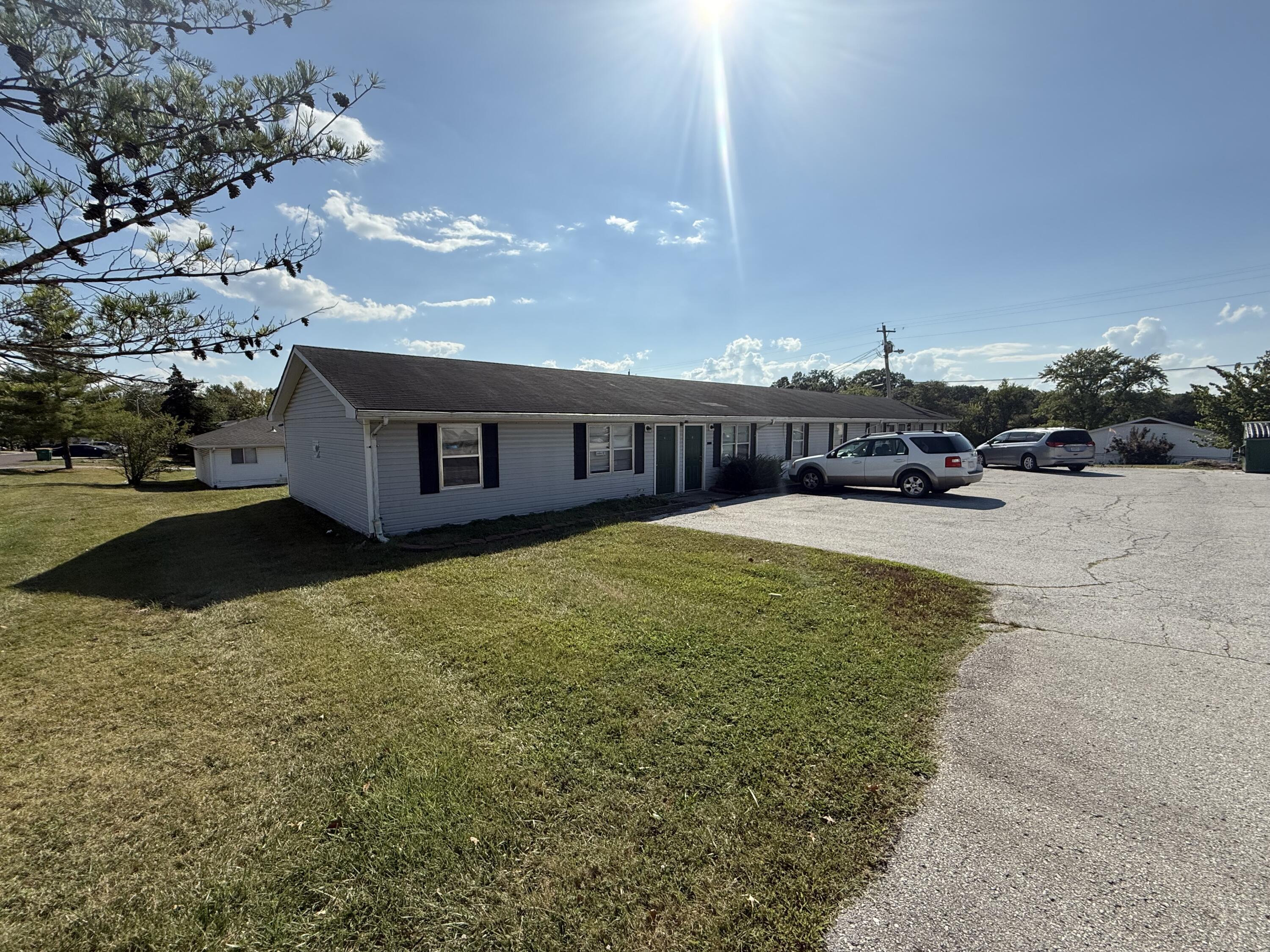 7313 N MOBERLY DR D Property Photo 1