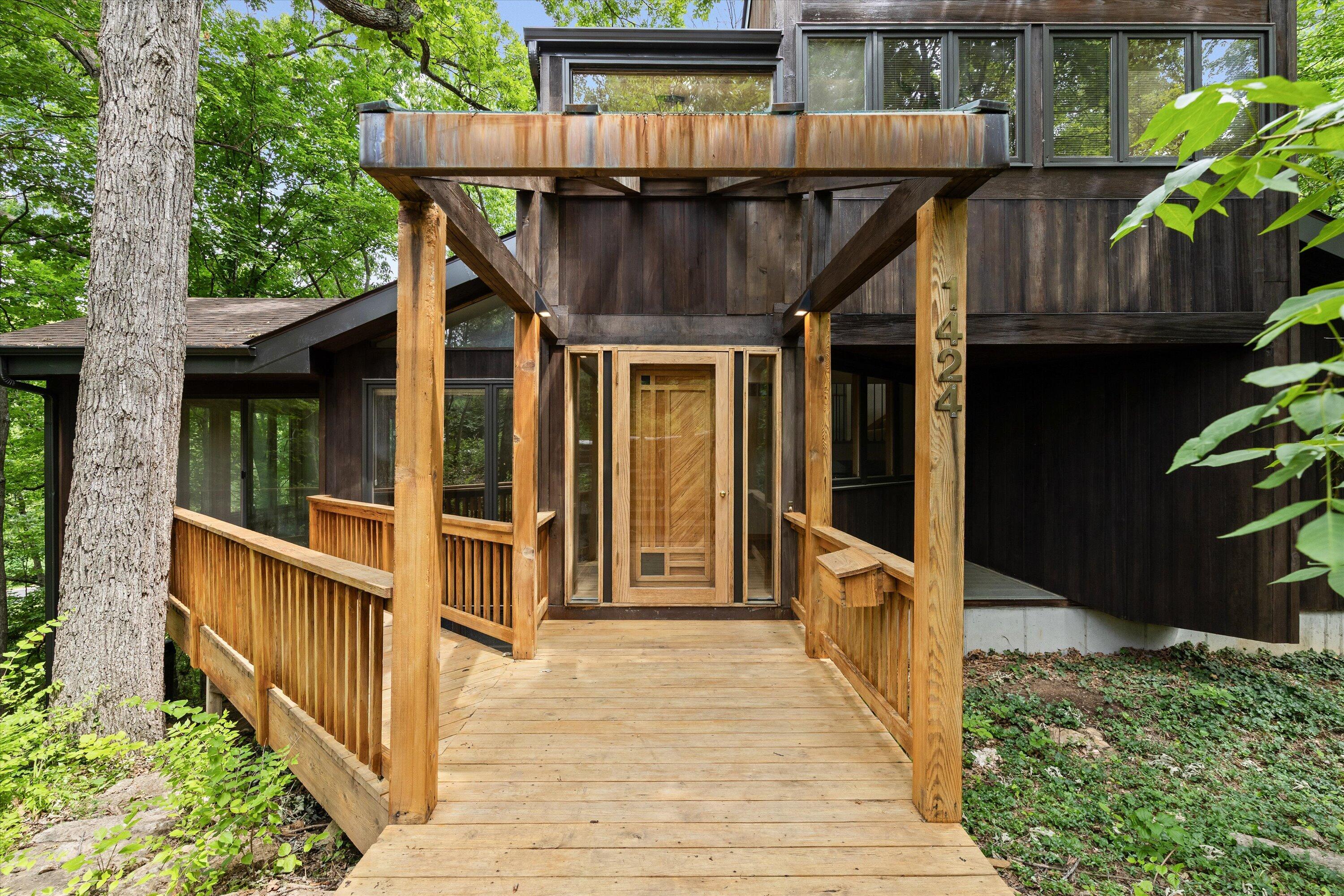 1424 BRADFORD DR