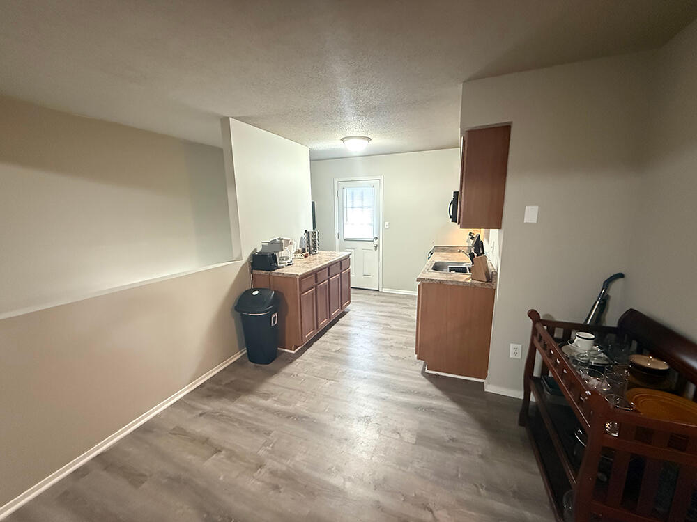 212 Wheaton Ct Property Photo 7