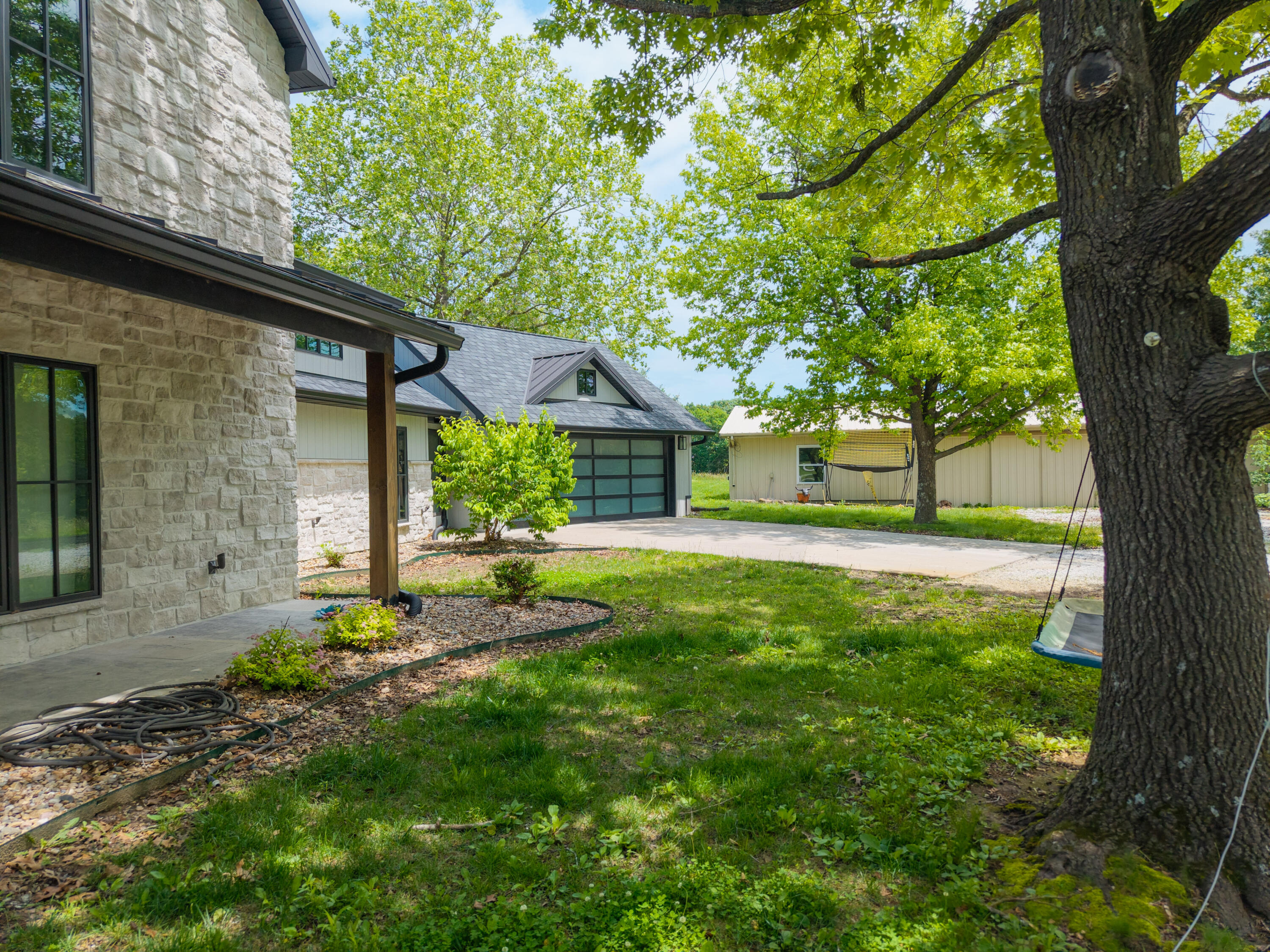 5701 E Flintstone Ln Property Photo 53