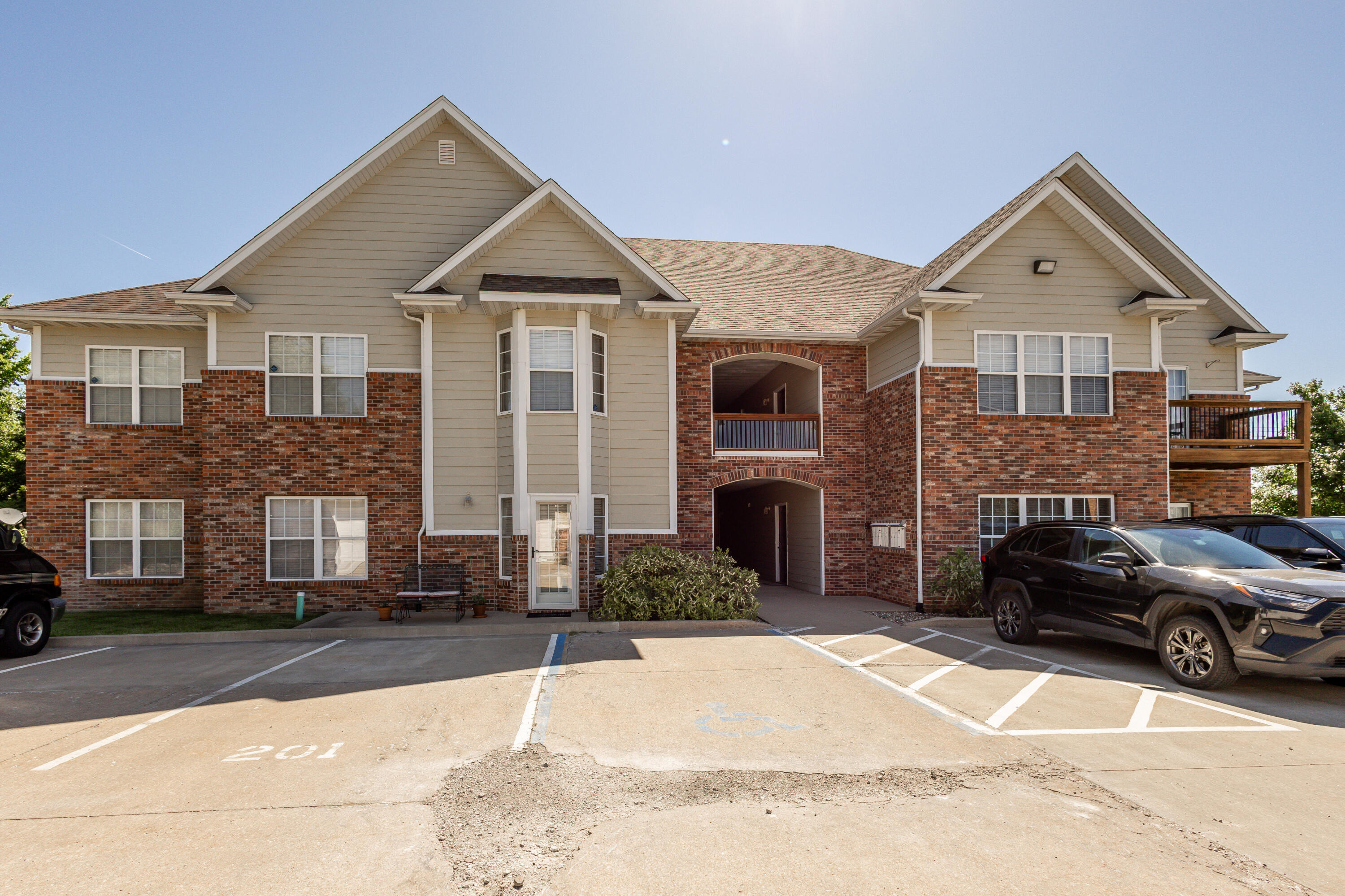 5315 Pebble Beach Dr 203 Property Photo 1