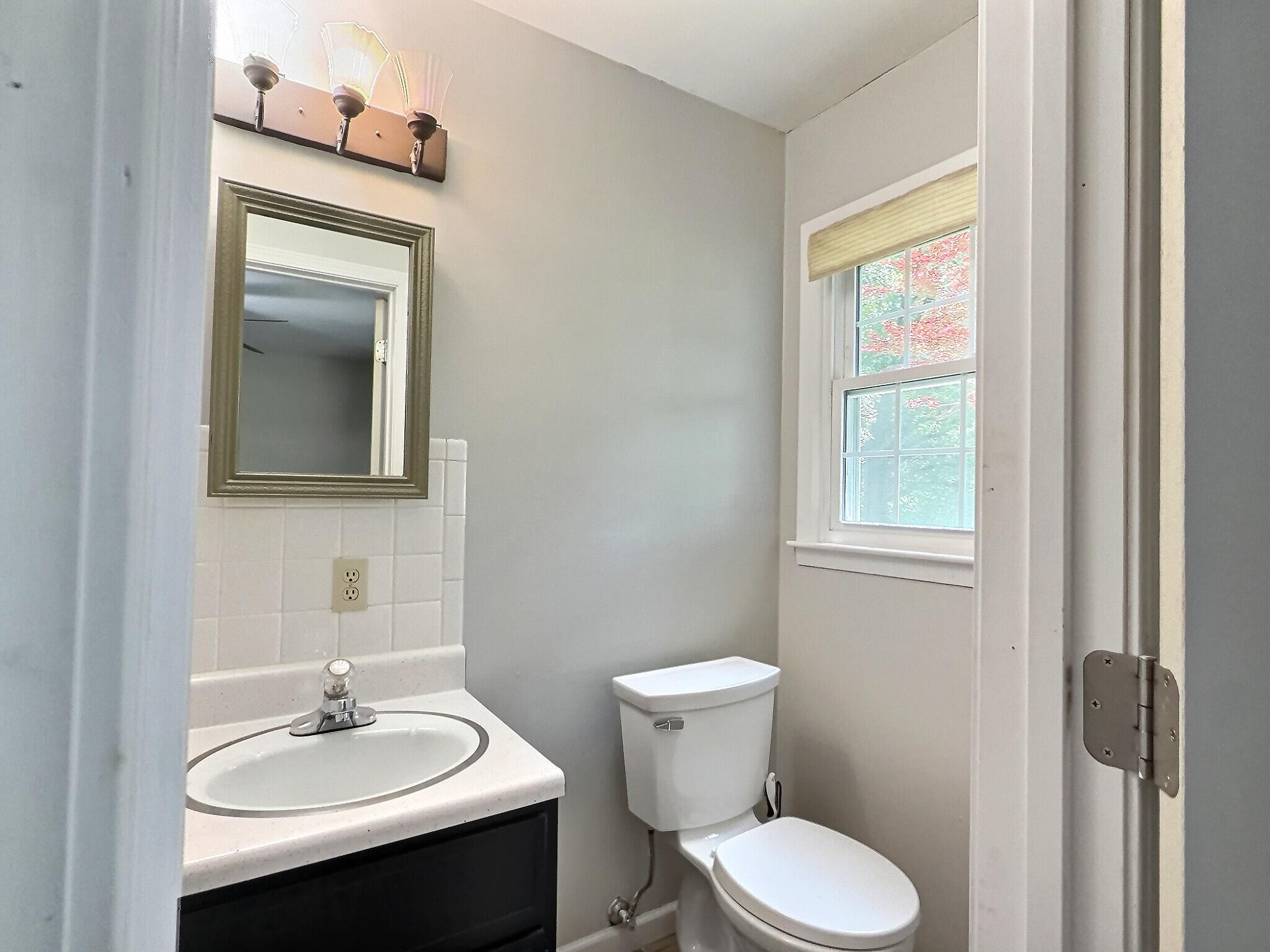 1133 Eastview Ct Property Photo 13