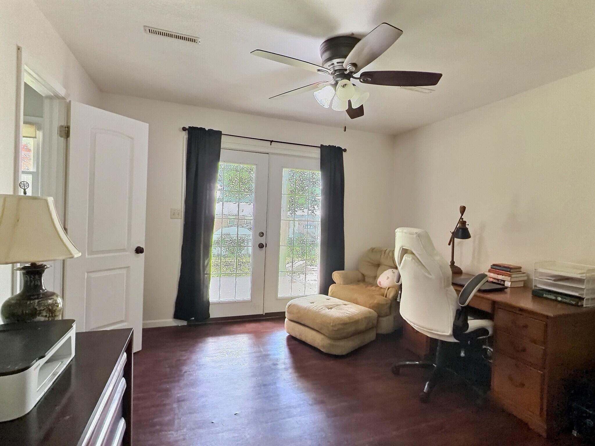 1133 Eastview Ct Property Photo 14