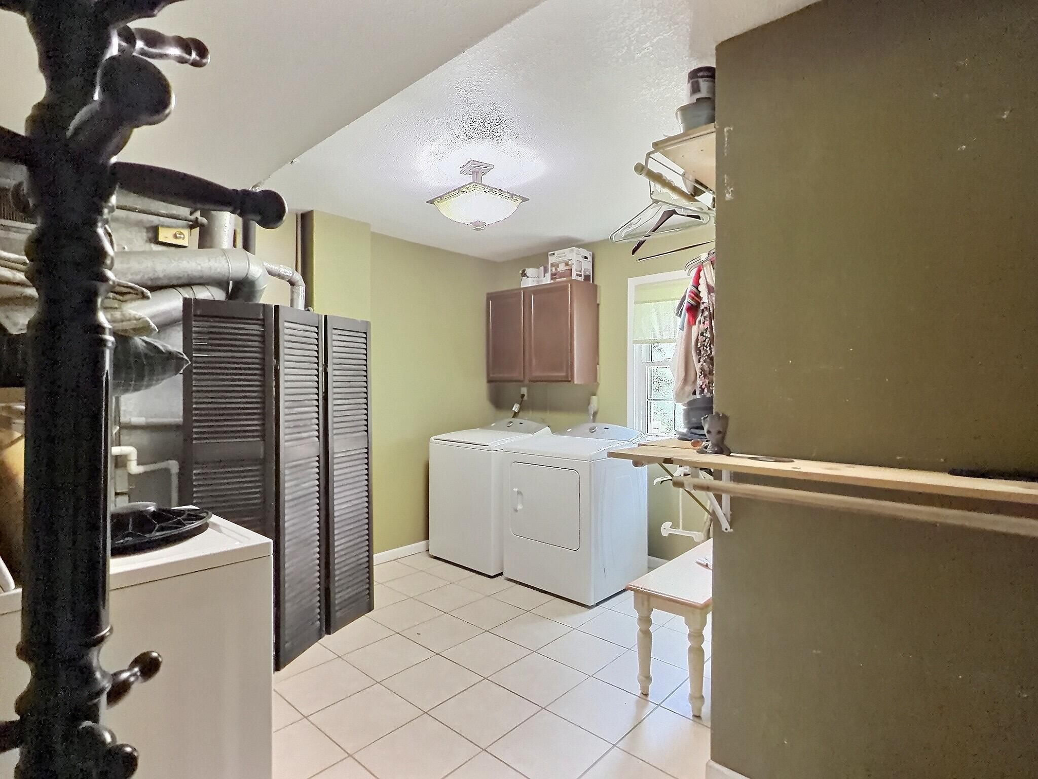 1133 Eastview Ct Property Photo 19