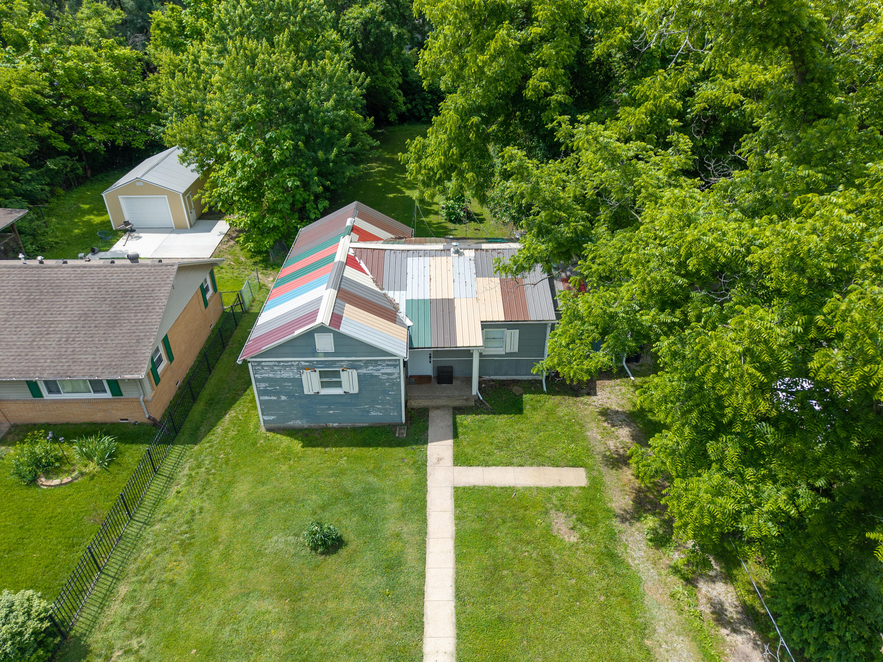 106 W Forest Ave Property Photo 1